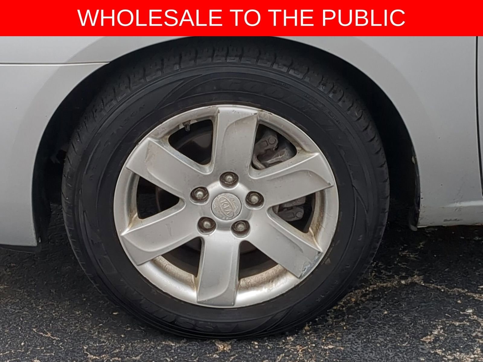 Thumbnail: 2008 Kia Rondo - 14