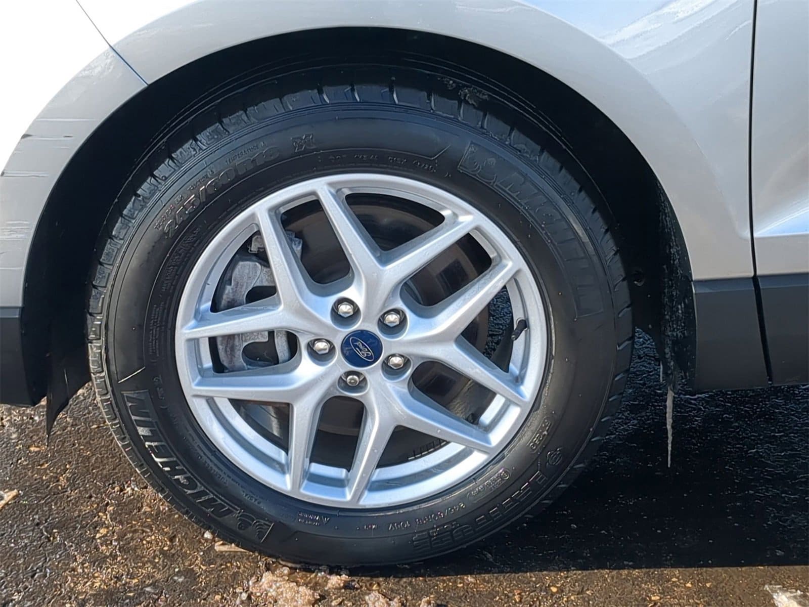 Thumbnail: 2021 Ford Edge - 21