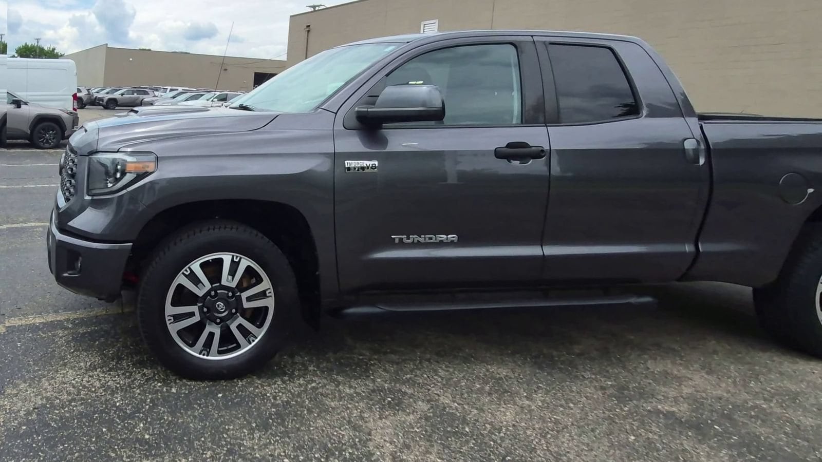 Thumbnail: 2019 Toyota Tundra - 5