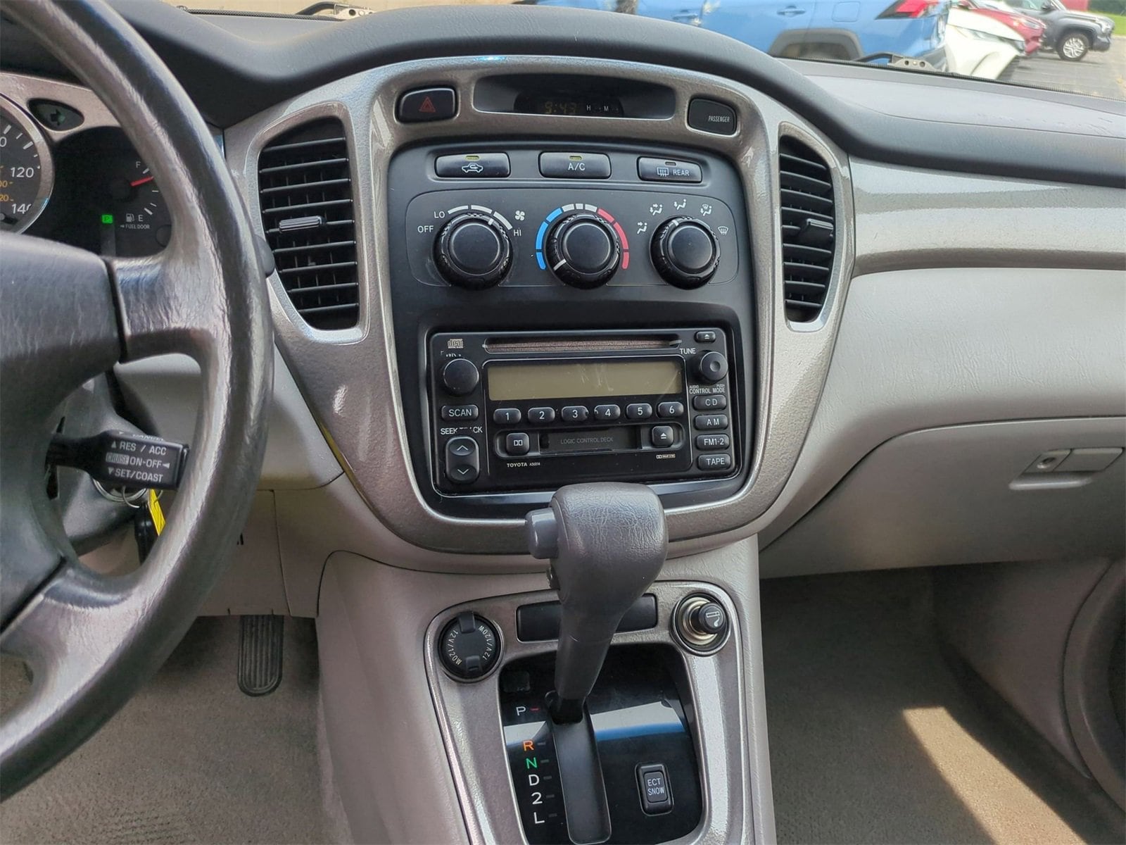 Thumbnail: 2003 Toyota Highlander - 23