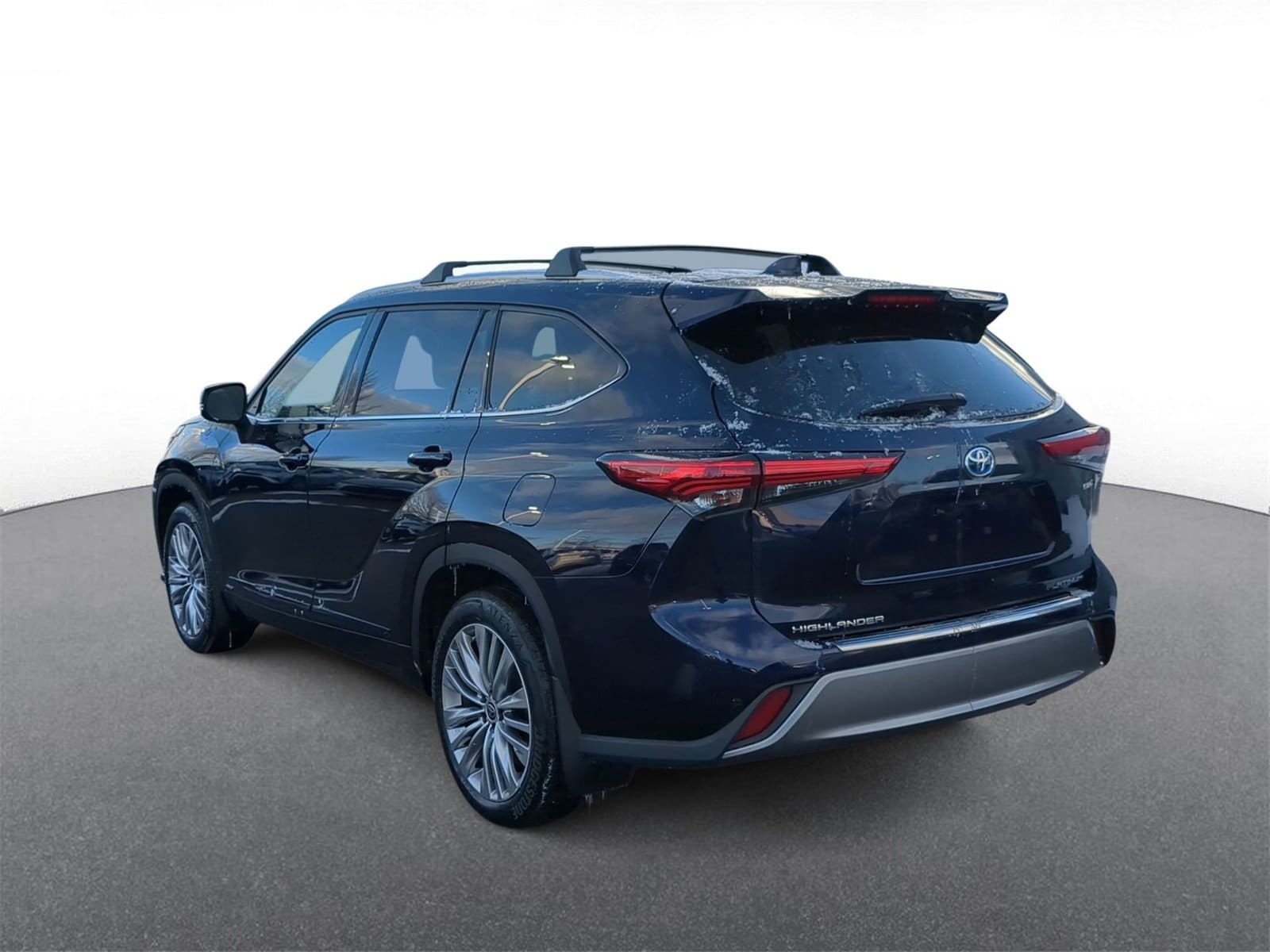 Thumbnail: 2022 Toyota Highlander - 6