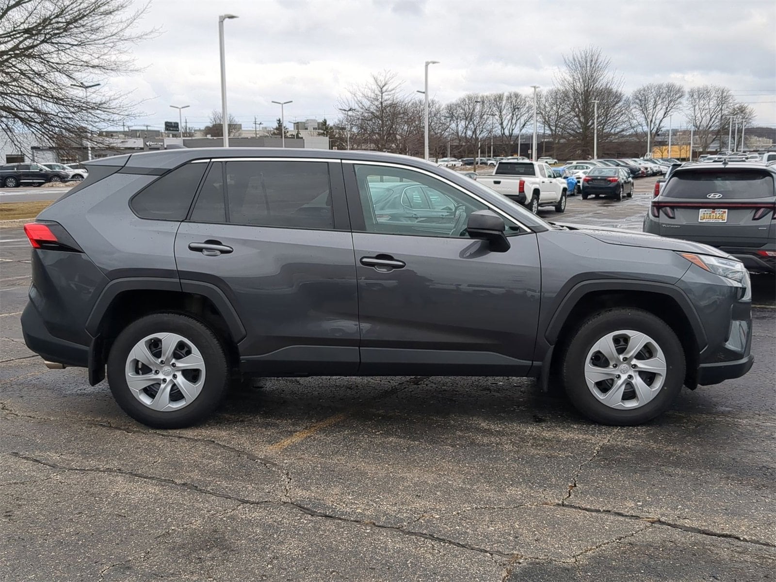 Thumbnail: 2023 Toyota RAV4 - 15