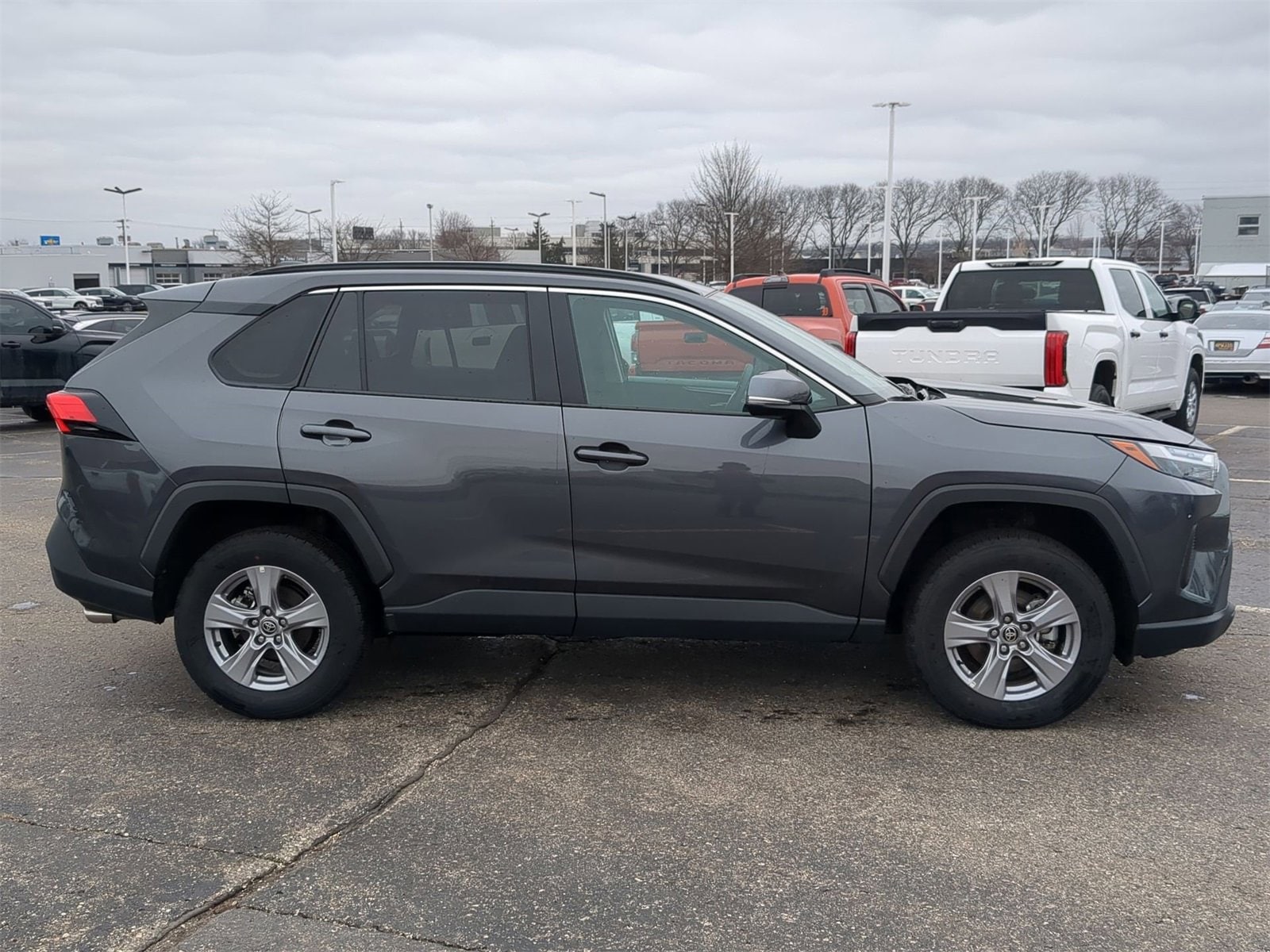 Thumbnail: 2025 Toyota RAV4 - 15