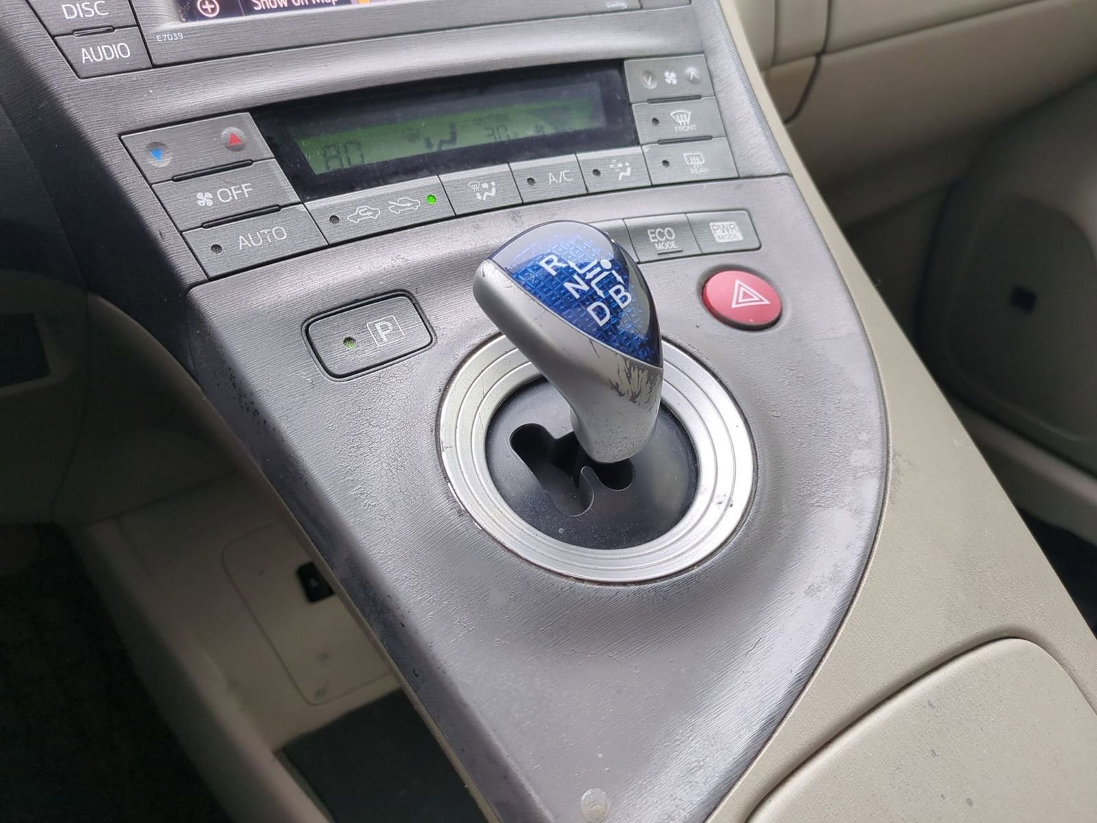 2012 Toyota Prius Four - Photo 32