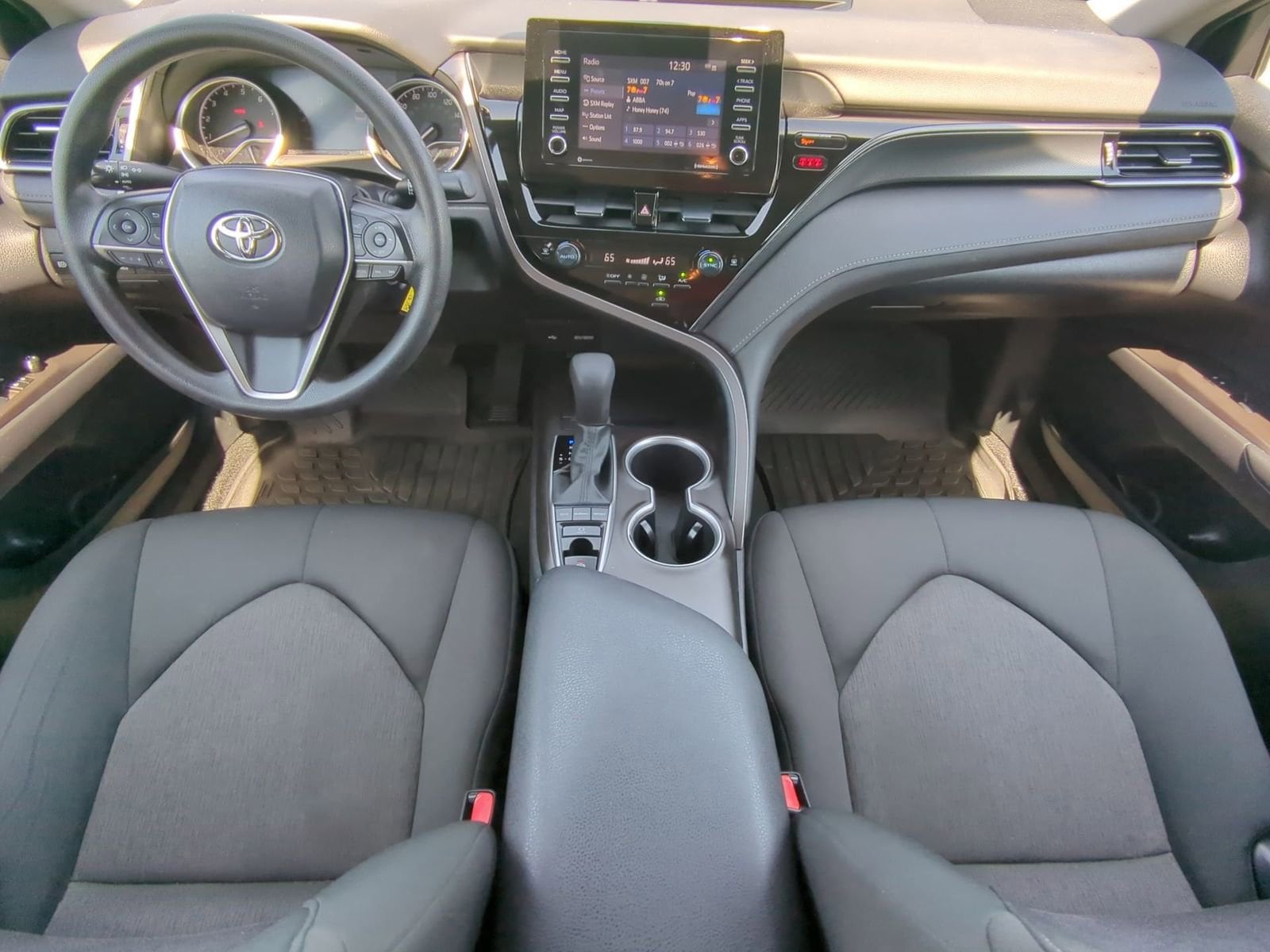 Thumbnail: 2023 Toyota Camry - 15