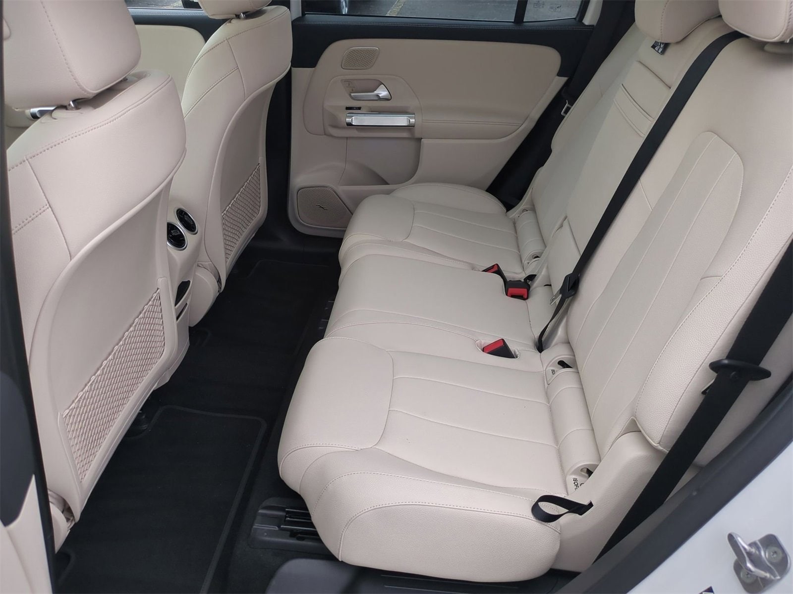 Thumbnail: 2025 Mercedes-Benz EQB - 20