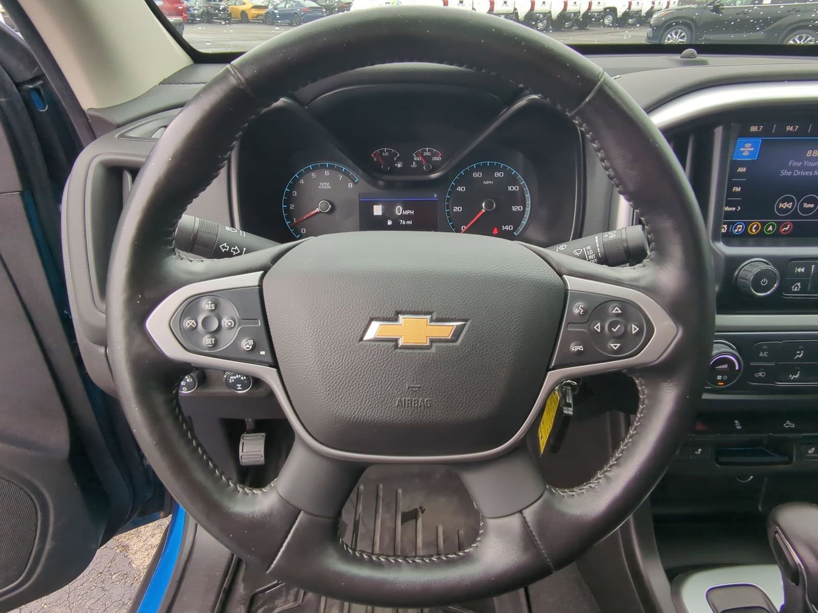 Thumbnail: 2022 Chevrolet Colorado - 22