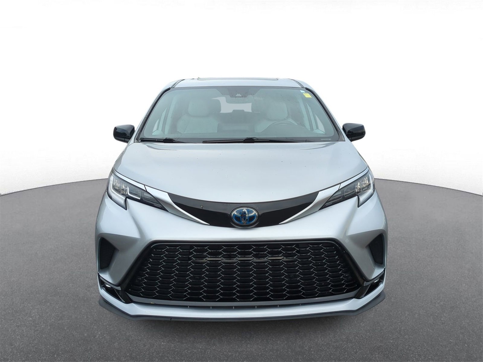 2021 Toyota Sienna XSE photo 3