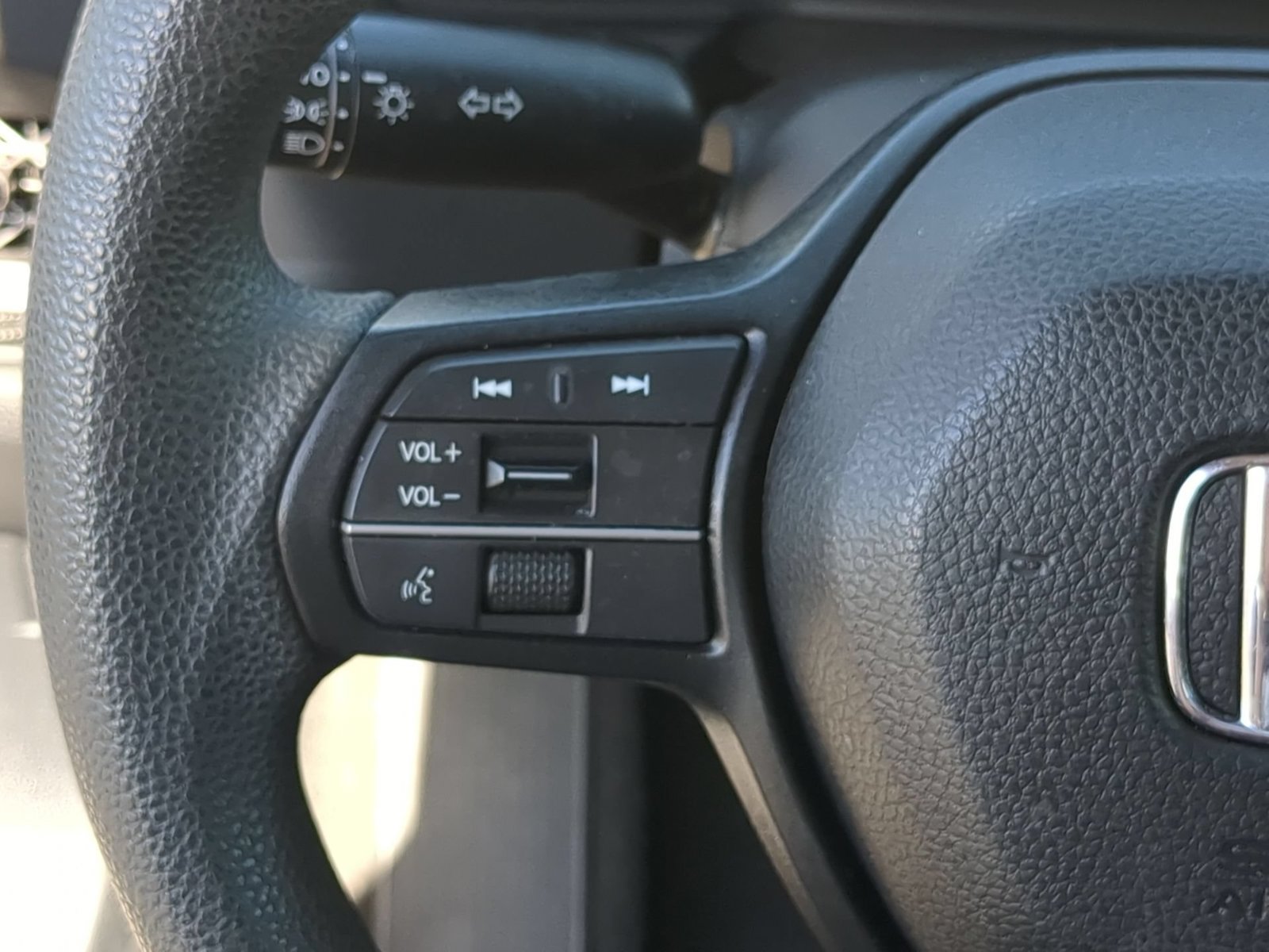 2025 Honda Accord LX - Photo 22