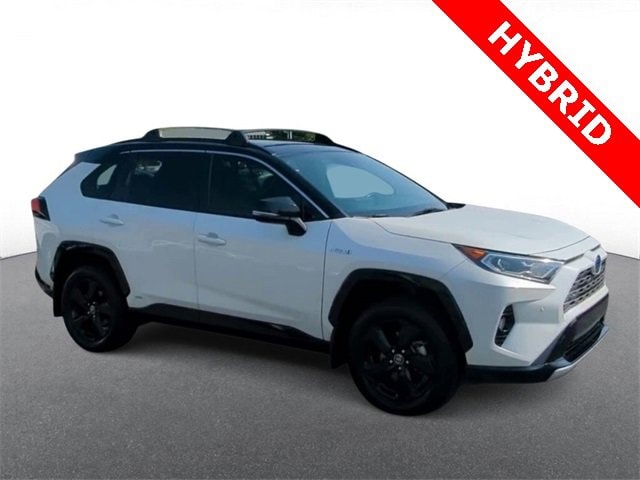 Used 2019 Toyota RAV4 XSE with VIN JTMEWRFV5KJ018535 for sale in Troy, MI