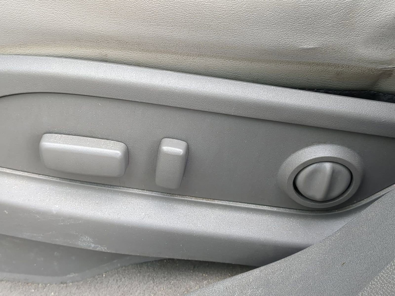 Thumbnail: 2015 Chevrolet Traverse - 17