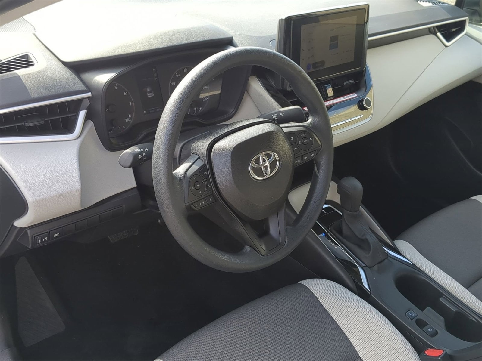 Thumbnail: 2025 Toyota Corolla - 10