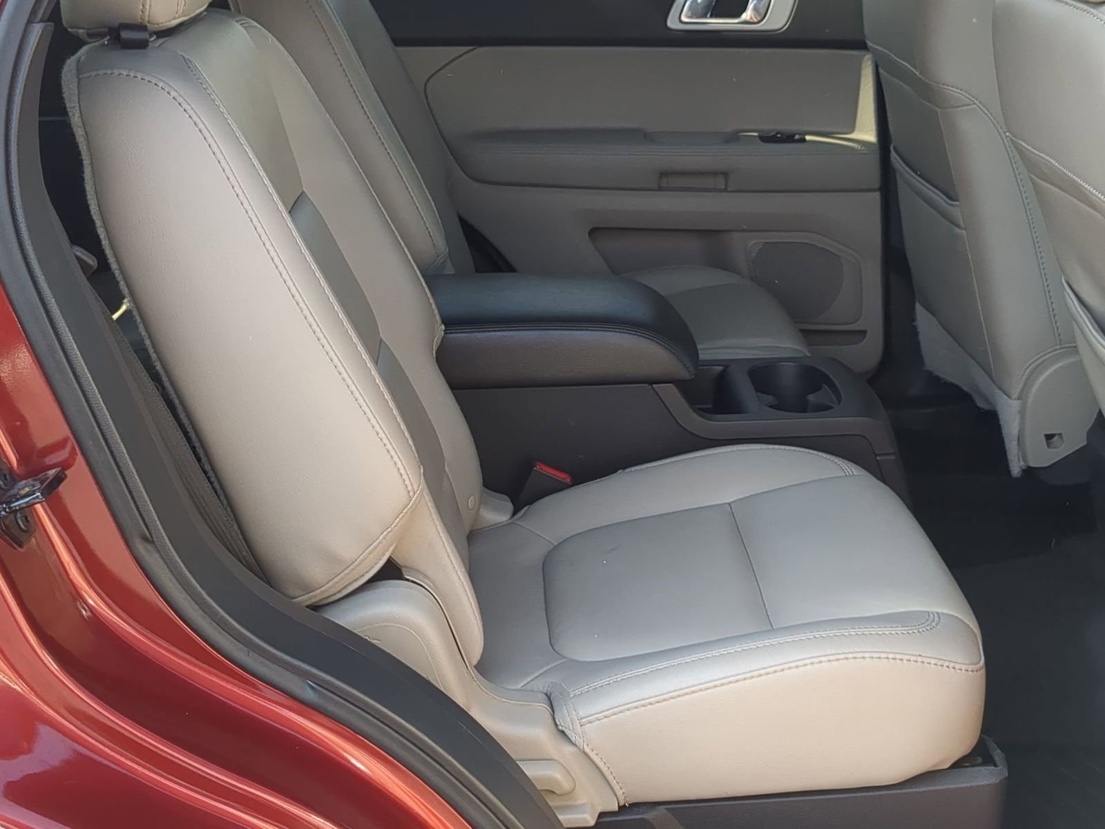 Thumbnail: 2014 Ford Explorer - 20