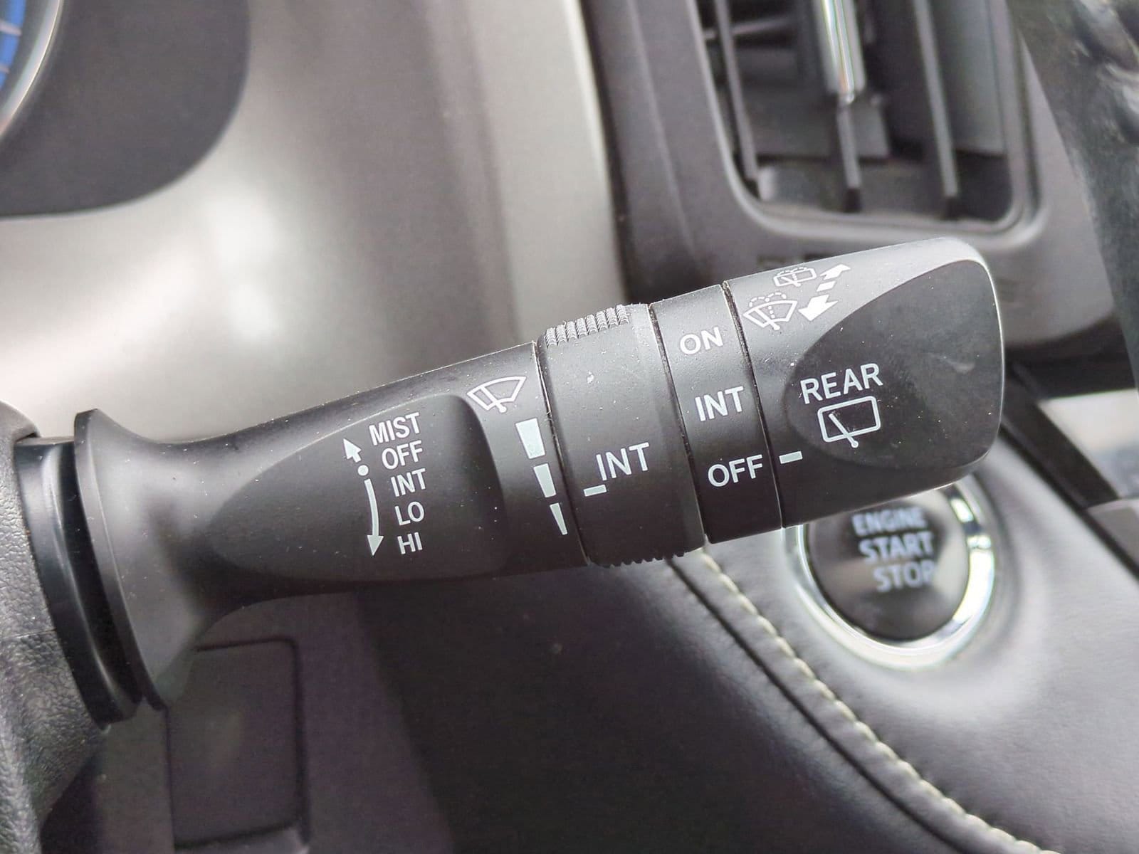 Thumbnail: 2017 Toyota RAV4 - 27