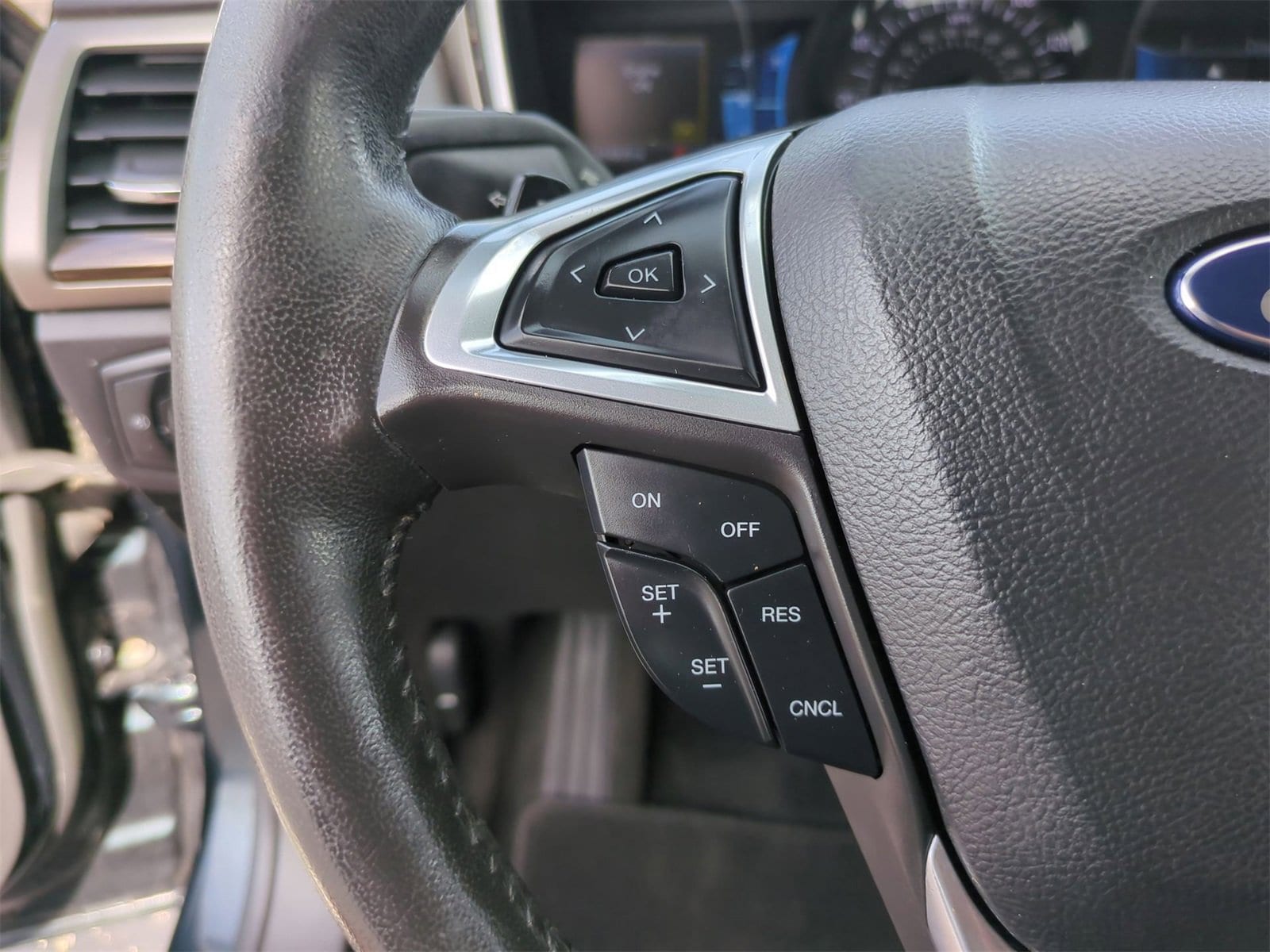 Thumbnail: 2014 Ford Fusion - 23