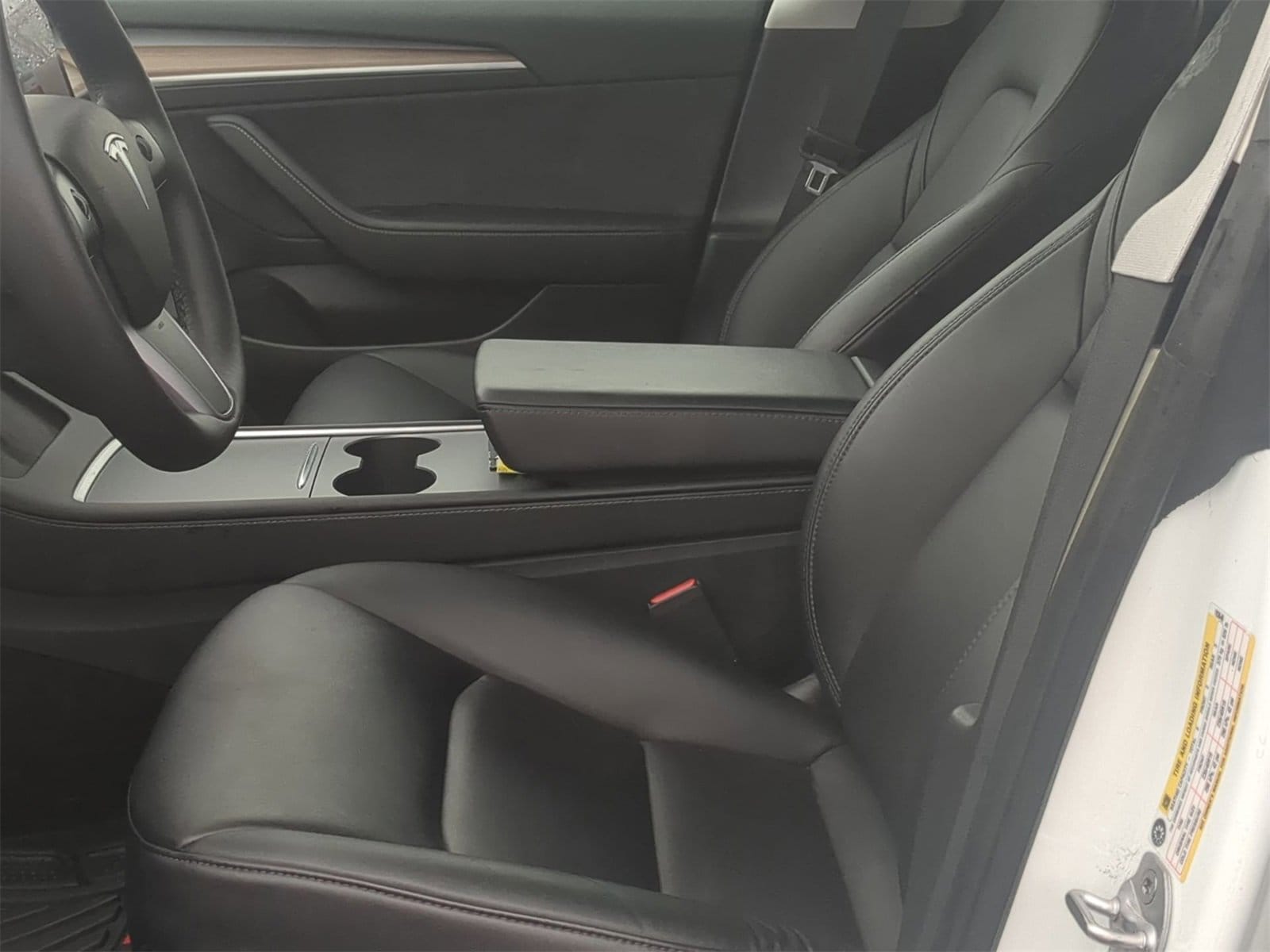 Thumbnail: 2022 Tesla Model 3 - 23