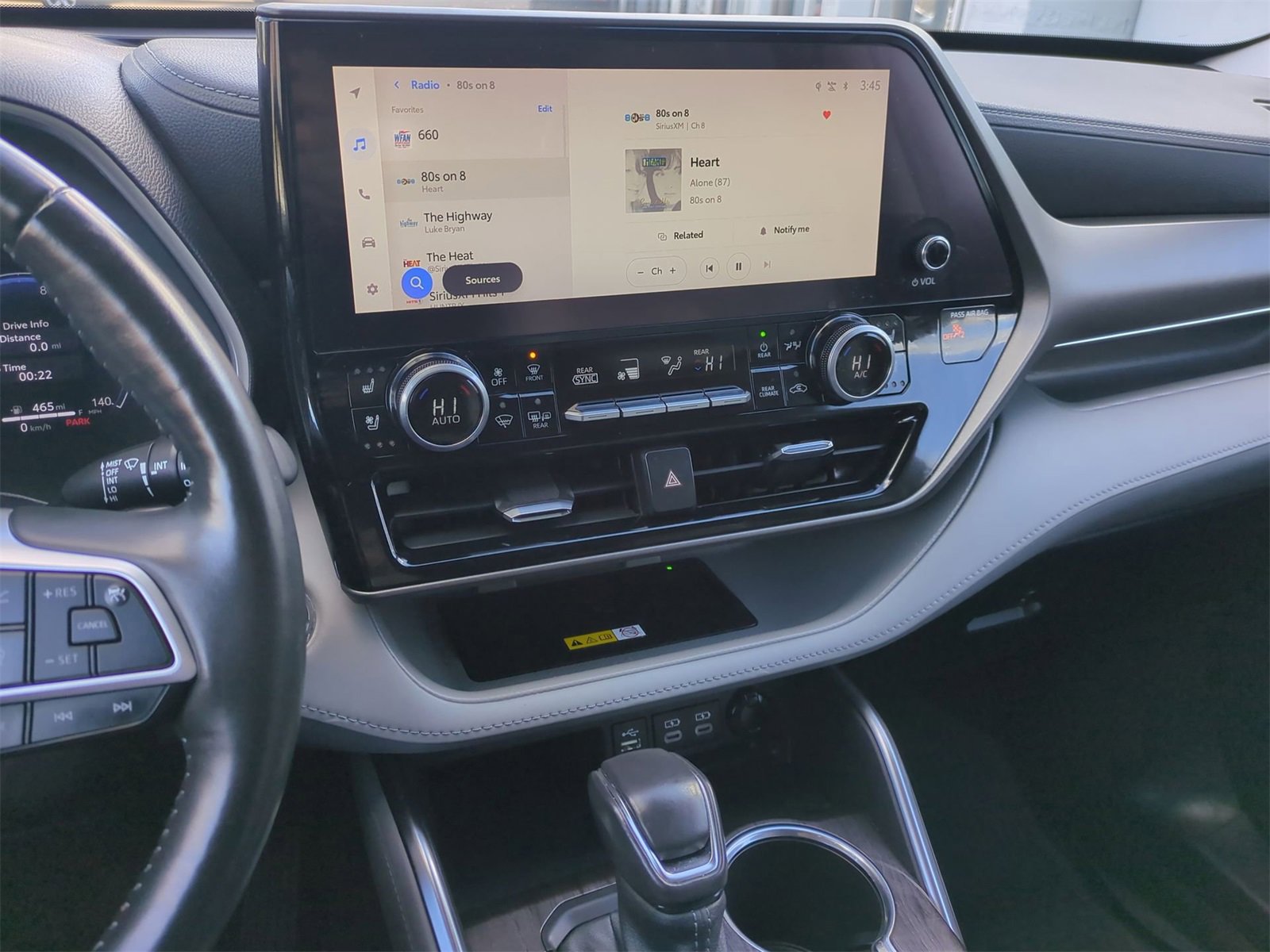 Thumbnail: 2023 Toyota Highlander - 27