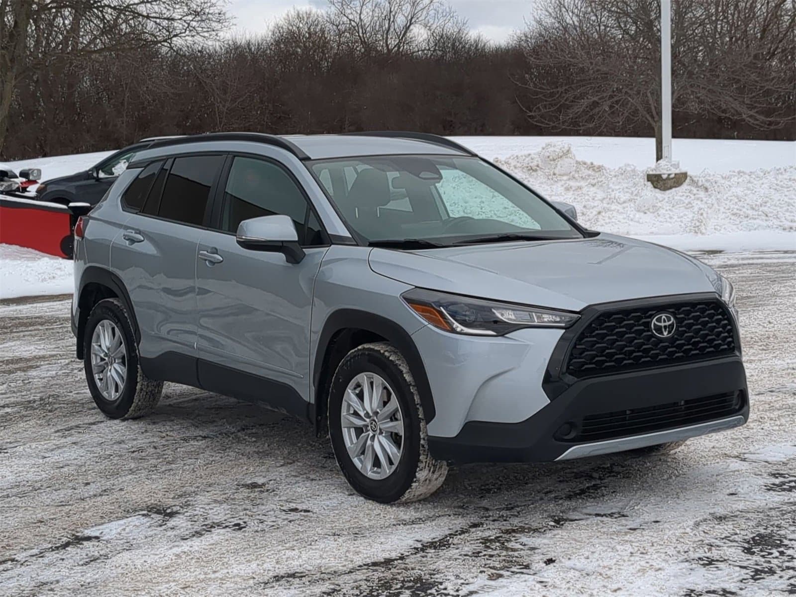 Thumbnail: 2023 Toyota Corolla Cross - 16