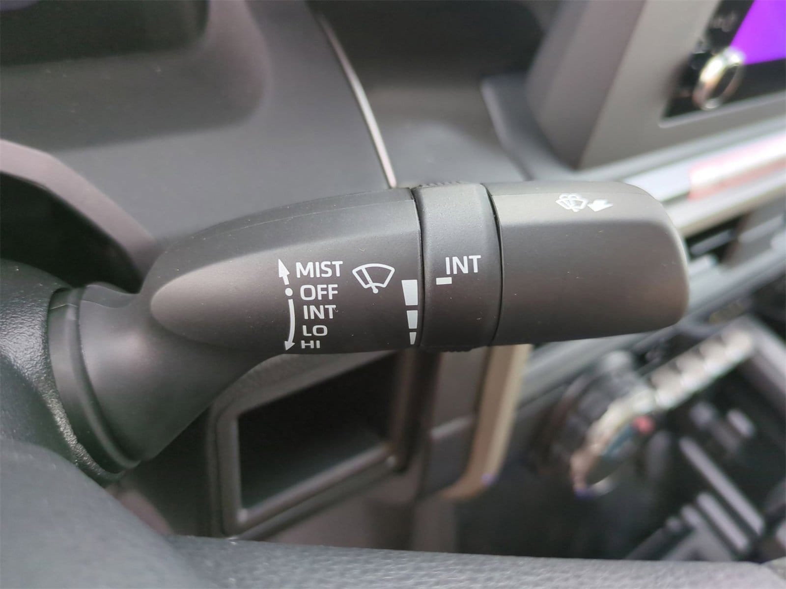 Thumbnail: 2025 Toyota Tacoma - 25