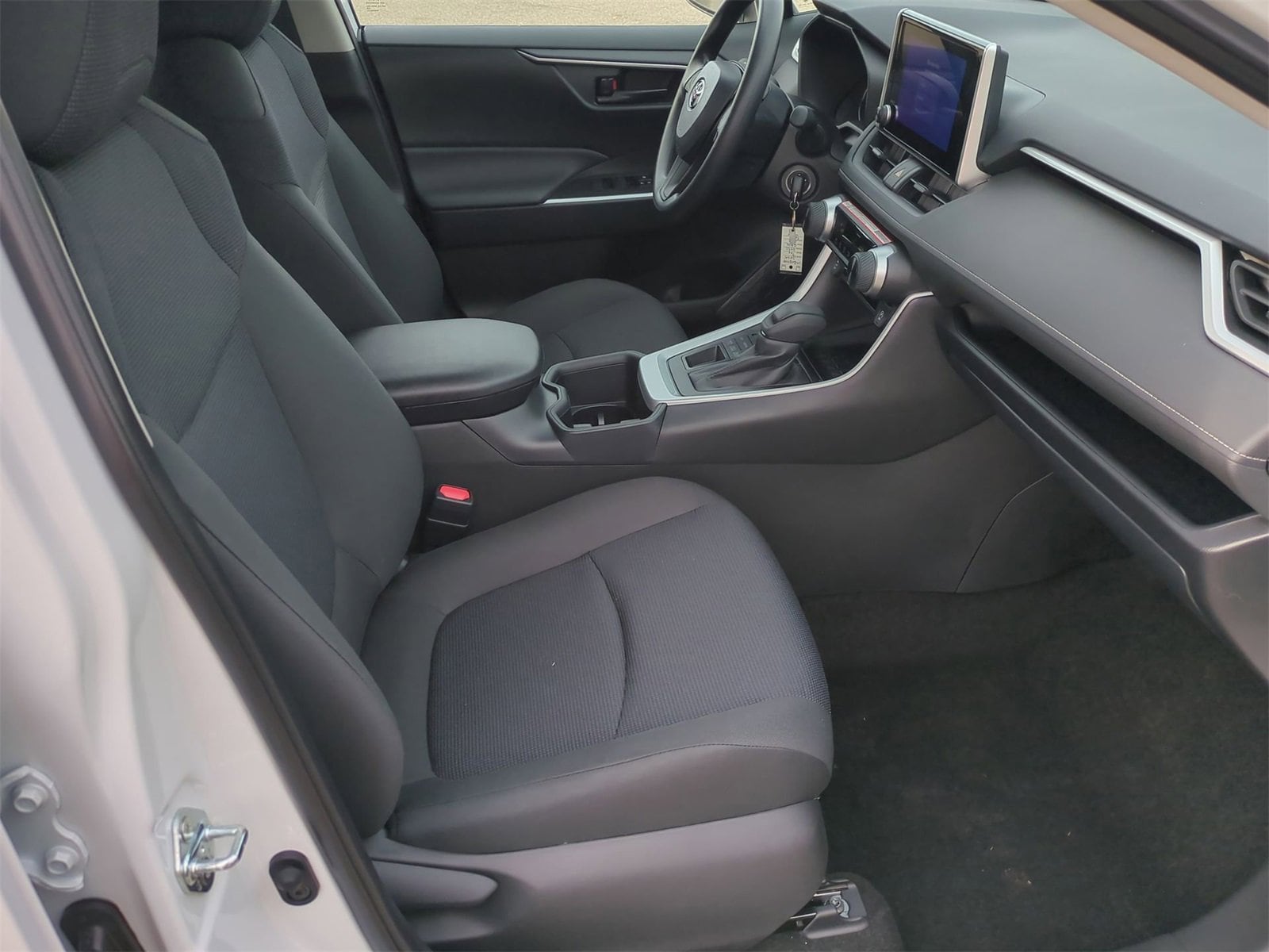 Thumbnail: 2025 Toyota RAV4 - 20