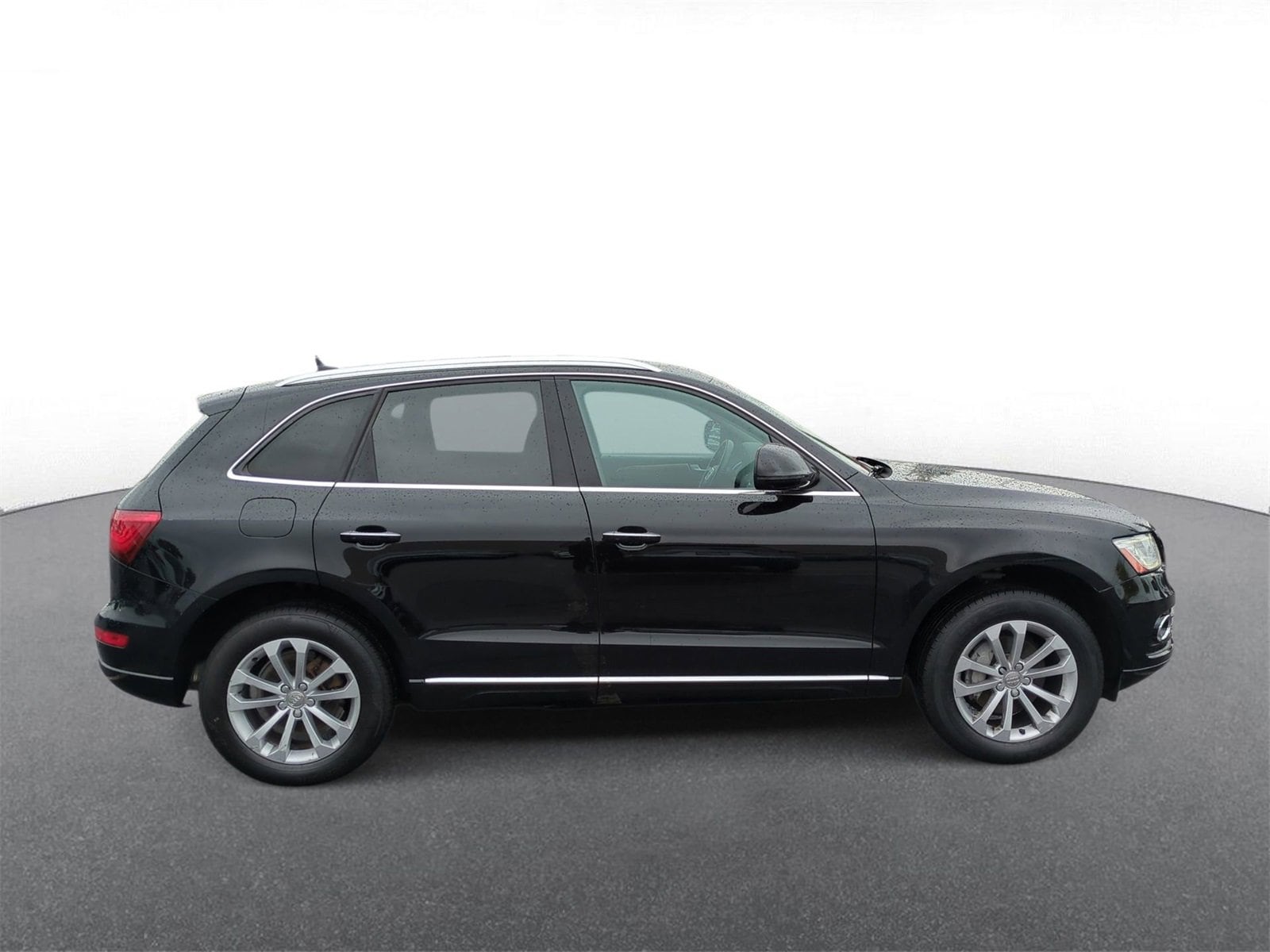 Thumbnail: 2016 Audi Q5 - 9