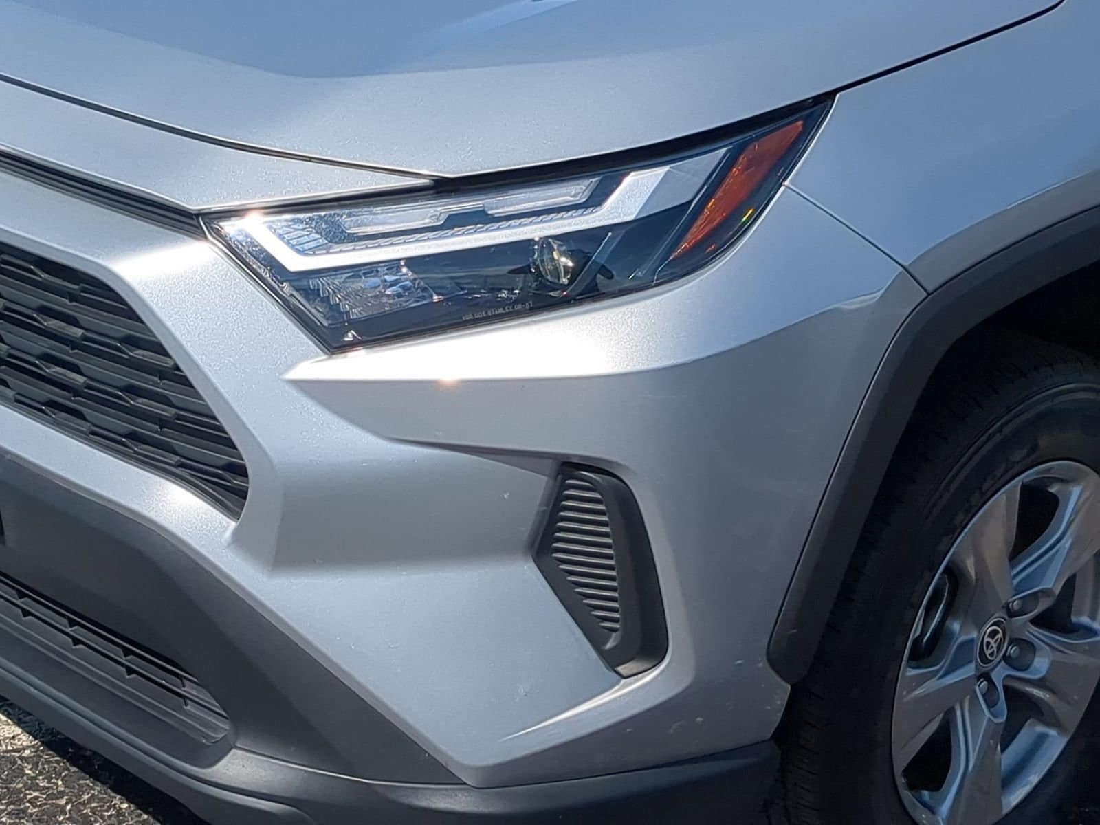 Thumbnail: 2025 Toyota RAV4 - 11