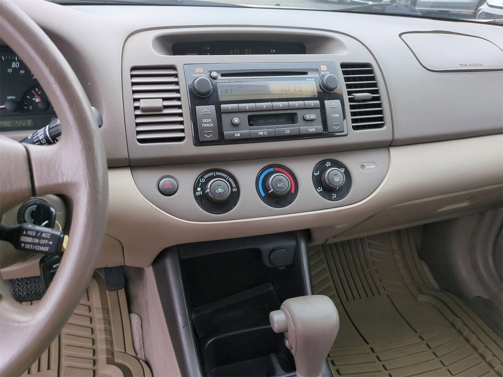 Thumbnail: 2003 Toyota Camry - 27