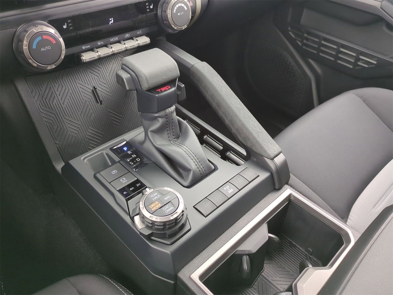 Thumbnail: 2025 Toyota Tacoma - 31