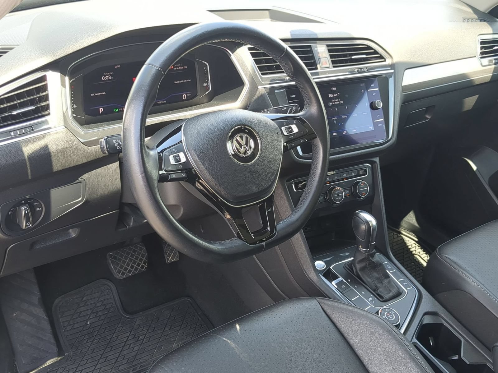 Thumbnail: 2019 Volkswagen Tiguan - 10