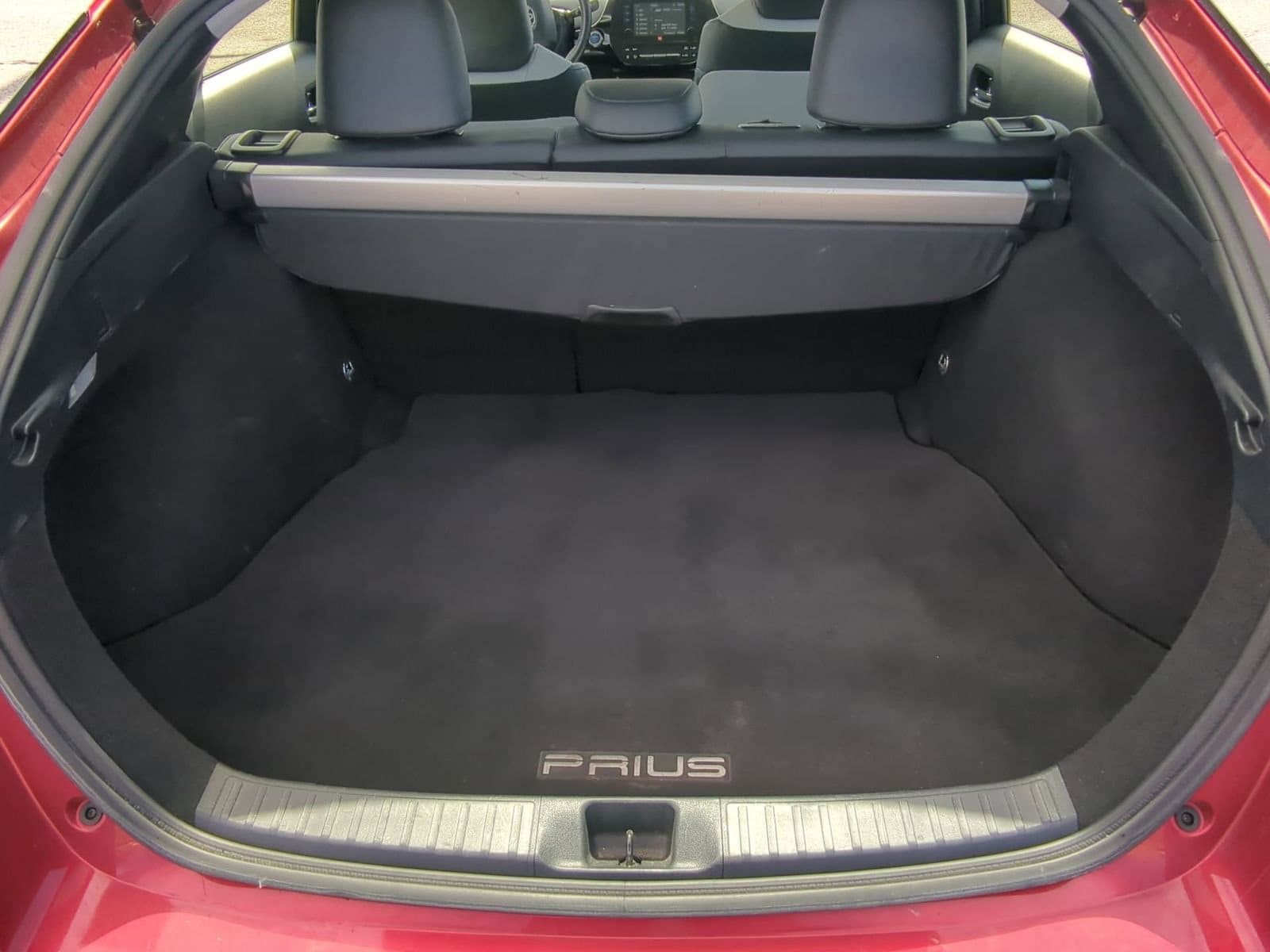 Thumbnail: 2017 Toyota Prius - 32