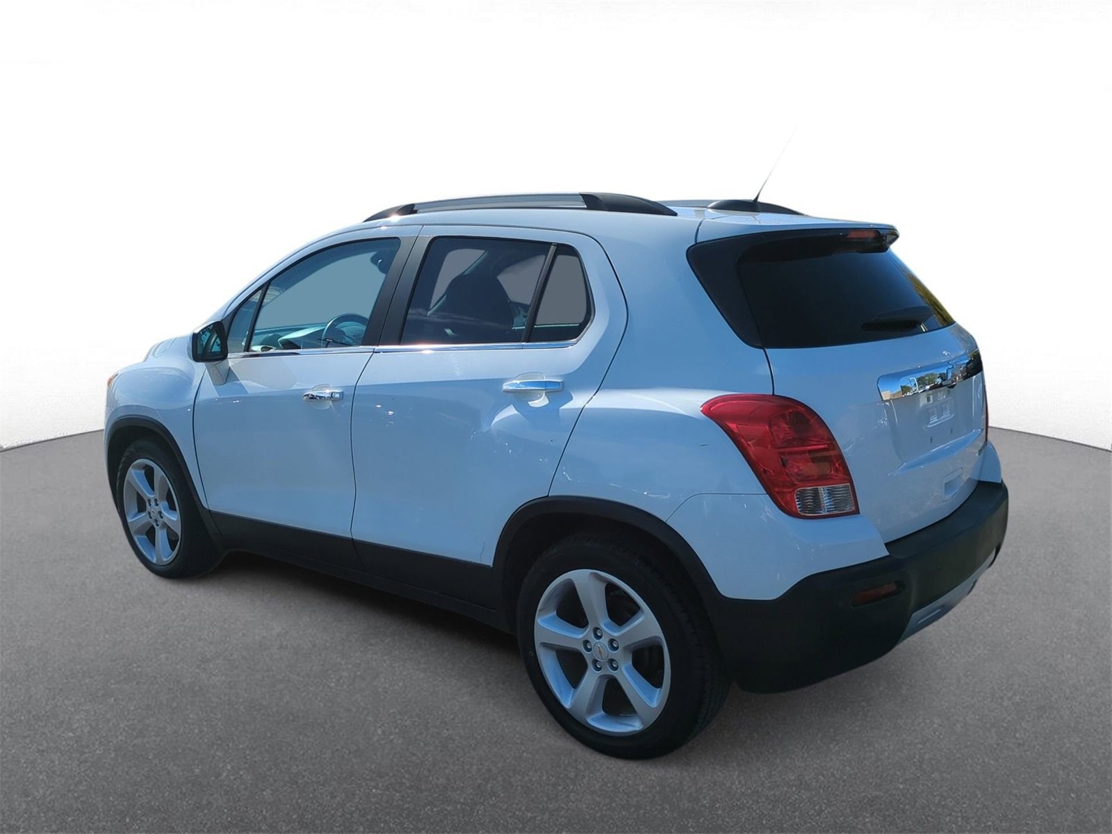 Thumbnail: 2016 Chevrolet Trax - 6