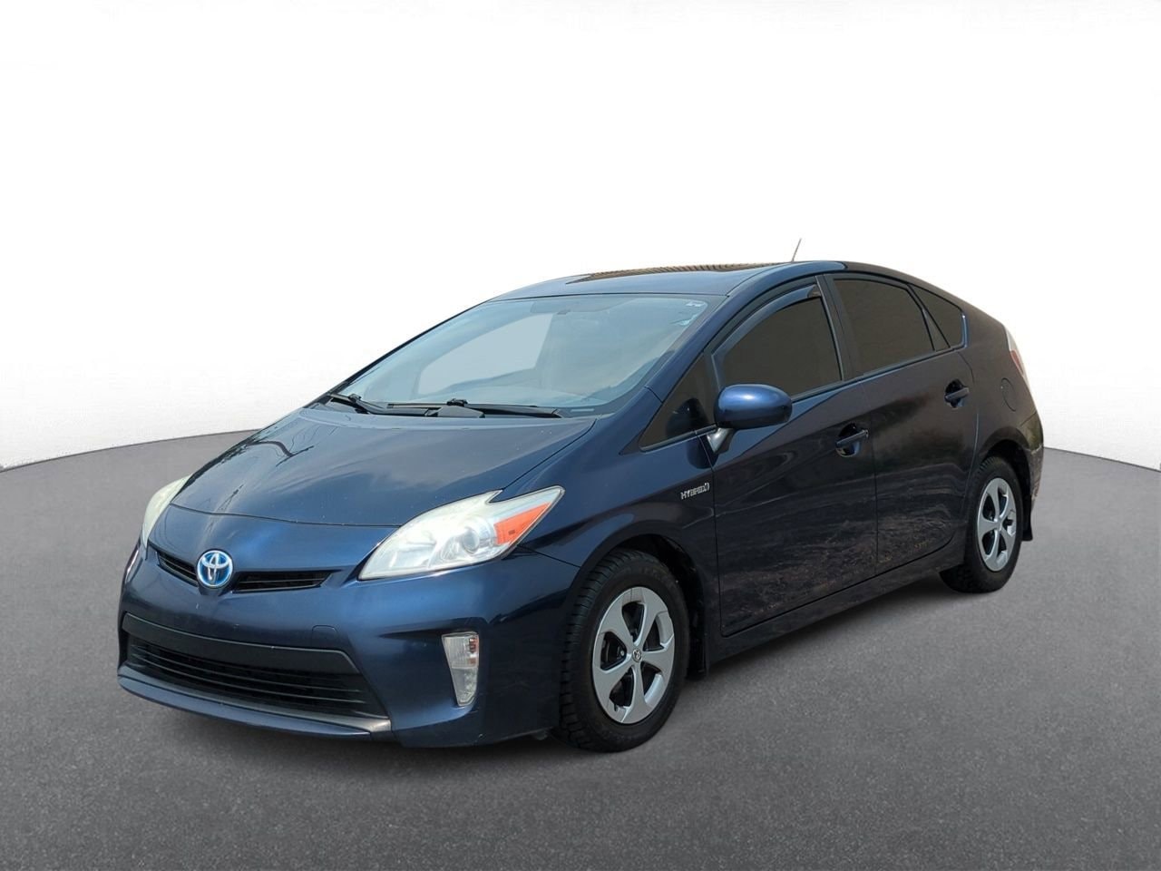 Thumbnail: 2013 Toyota Prius - 4