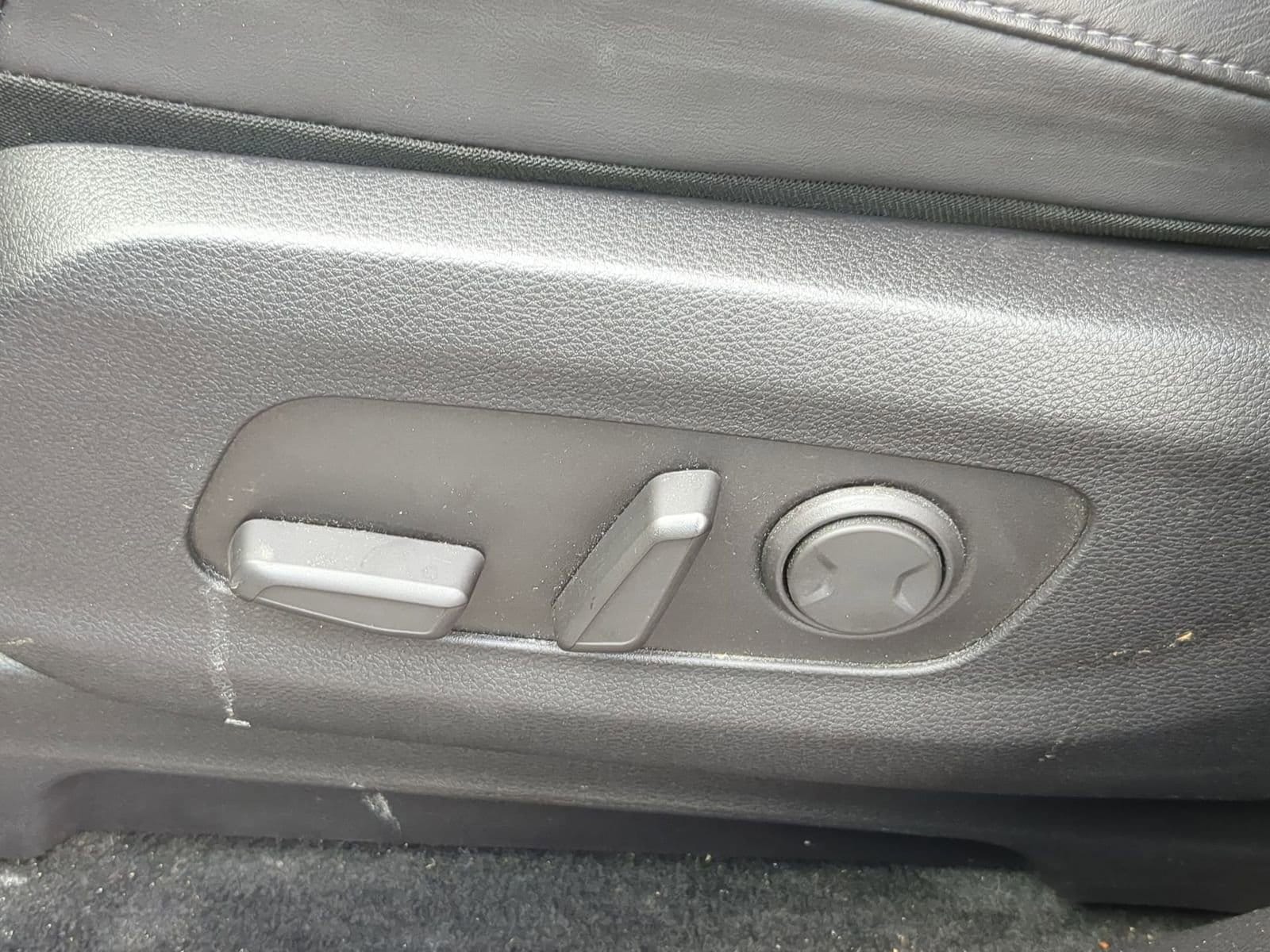 Thumbnail: 2024 Kia Carnival - 16