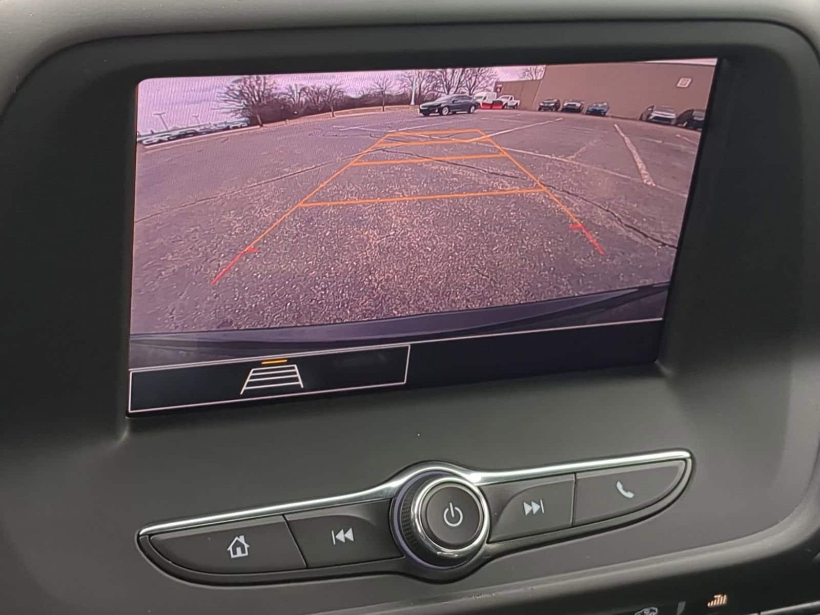 Thumbnail: 2022 Chevrolet Camaro - 26