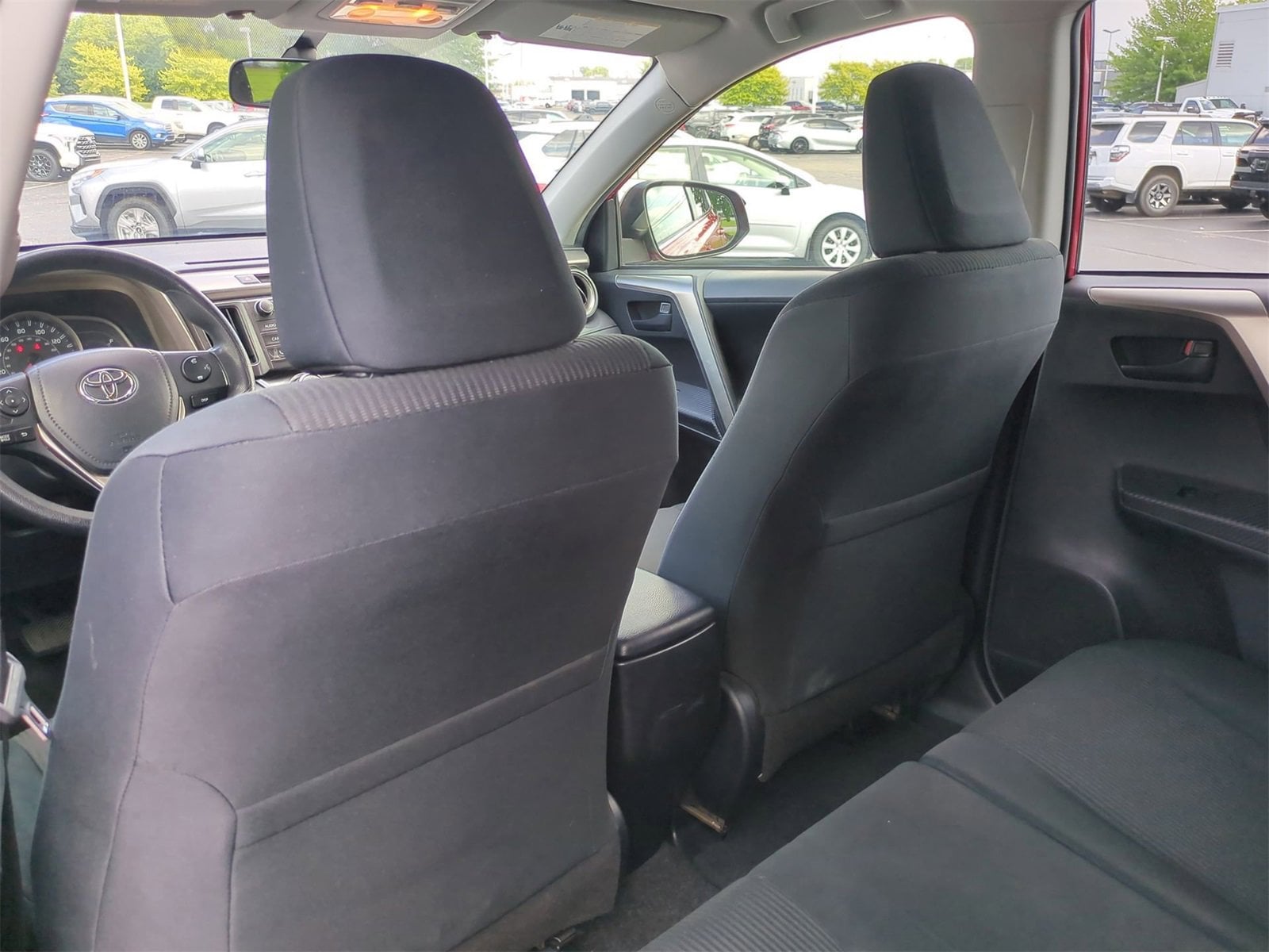 Thumbnail: 2014 Toyota RAV4 - 16