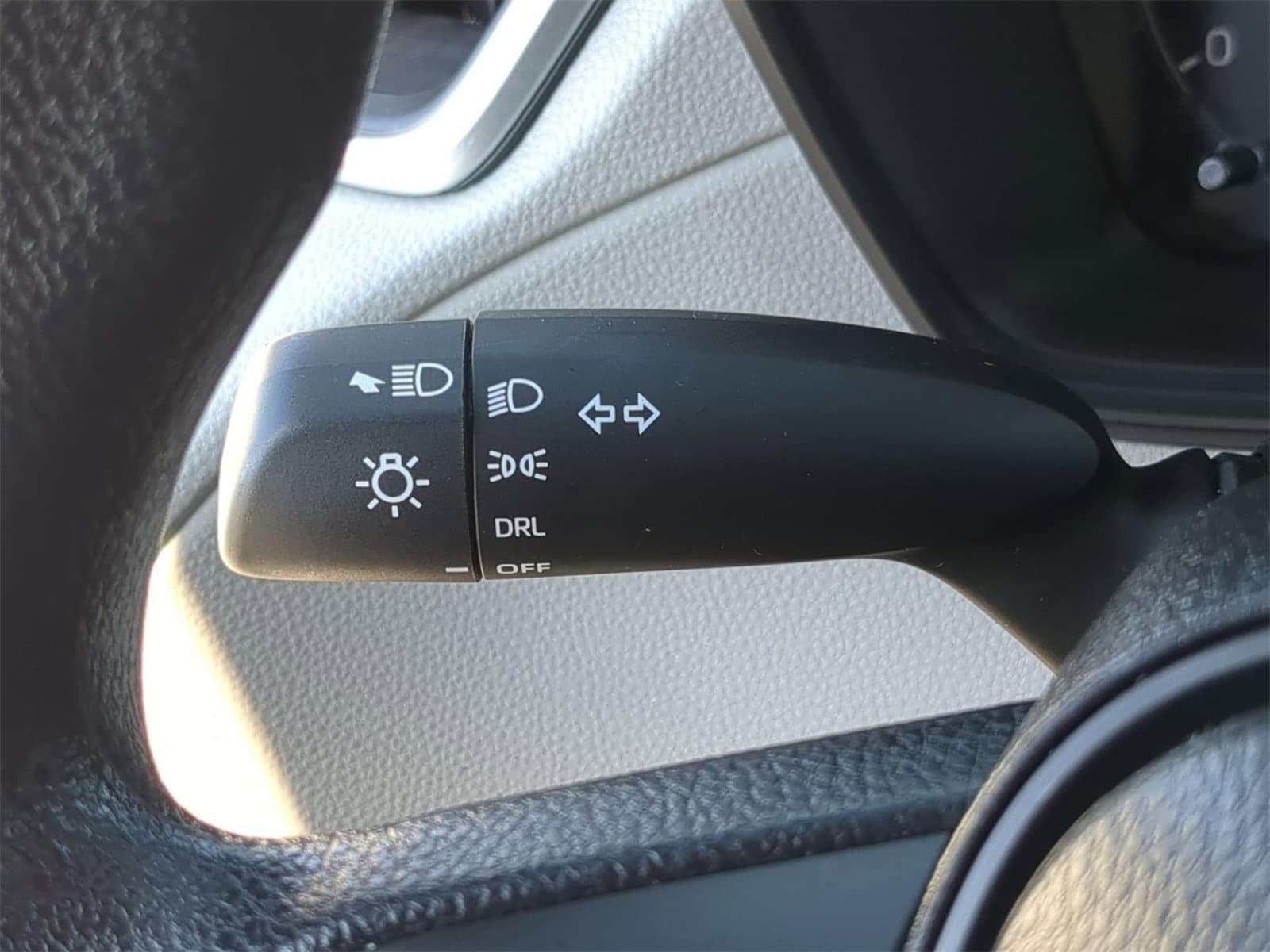 Thumbnail: 2025 Toyota Corolla Cross - 26