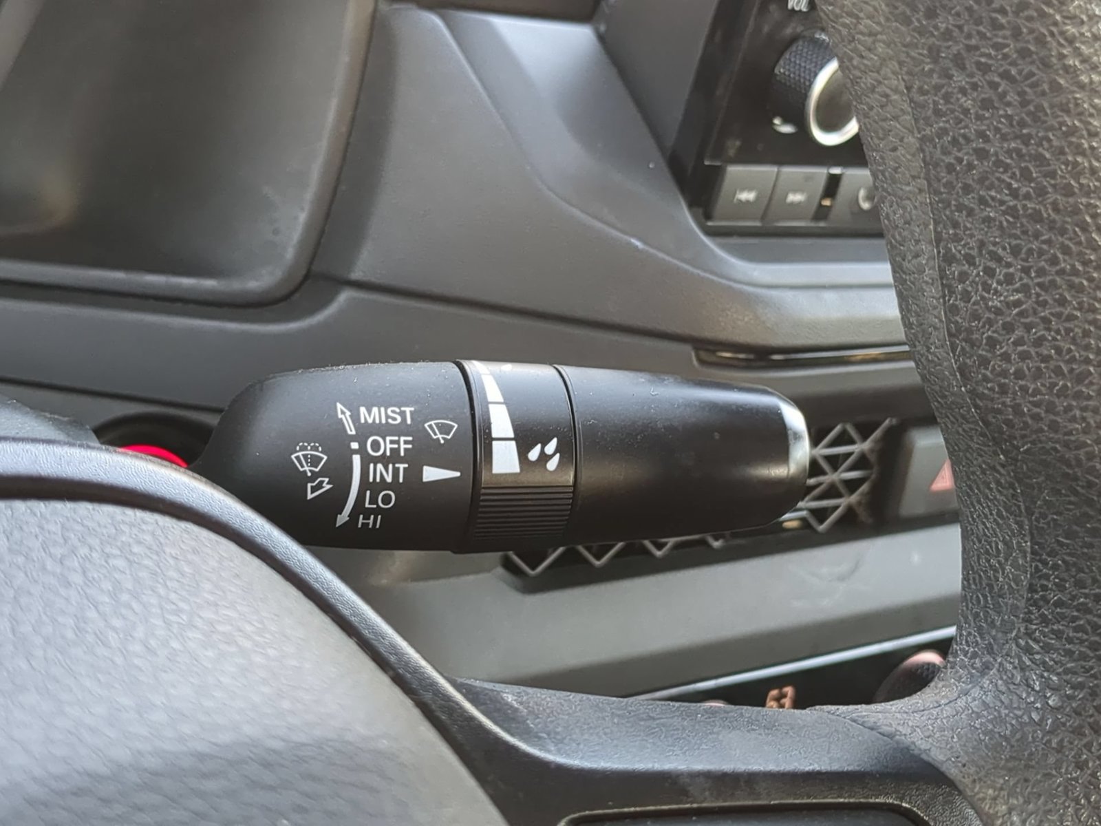 2025 Honda Accord LX - Photo 24