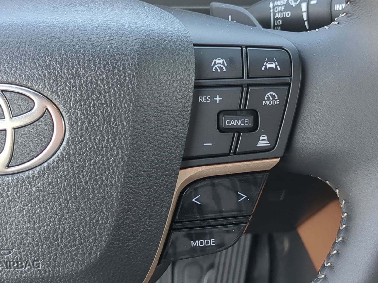 2026 Toyota Crown Signia Limited - Photo 24