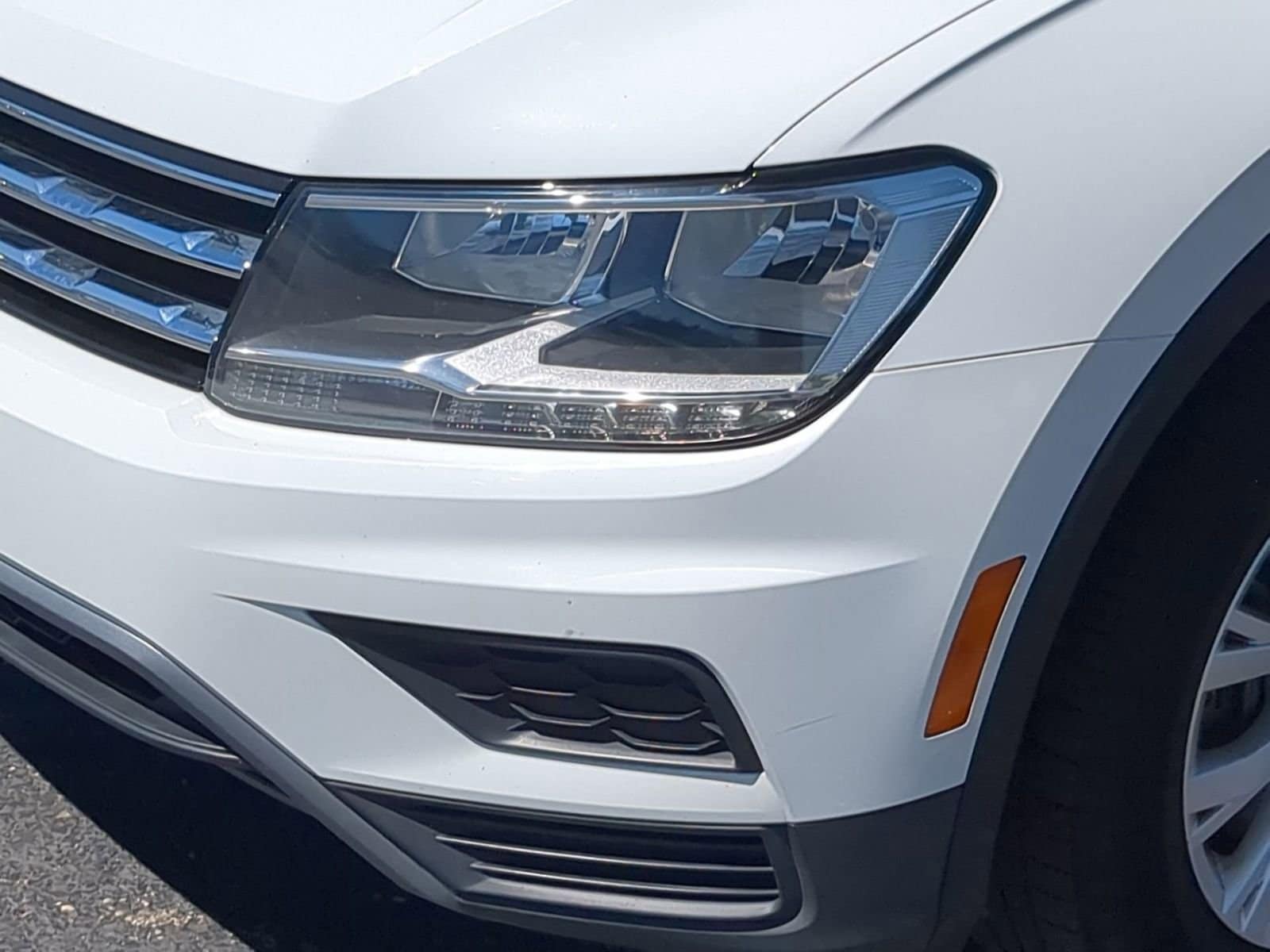 Thumbnail: 2018 Volkswagen Tiguan - 11