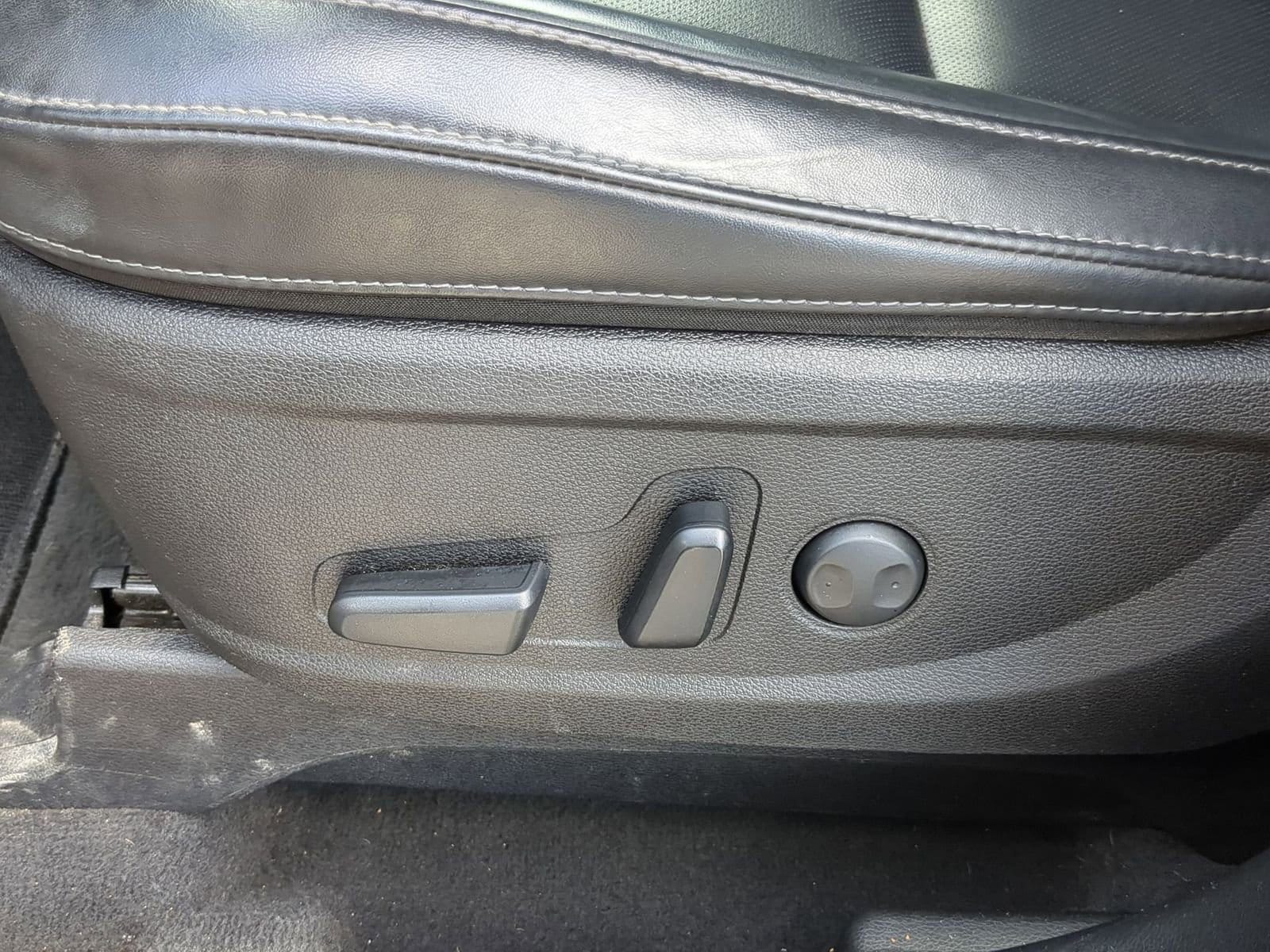 Thumbnail: 2020 Kia Telluride - 17