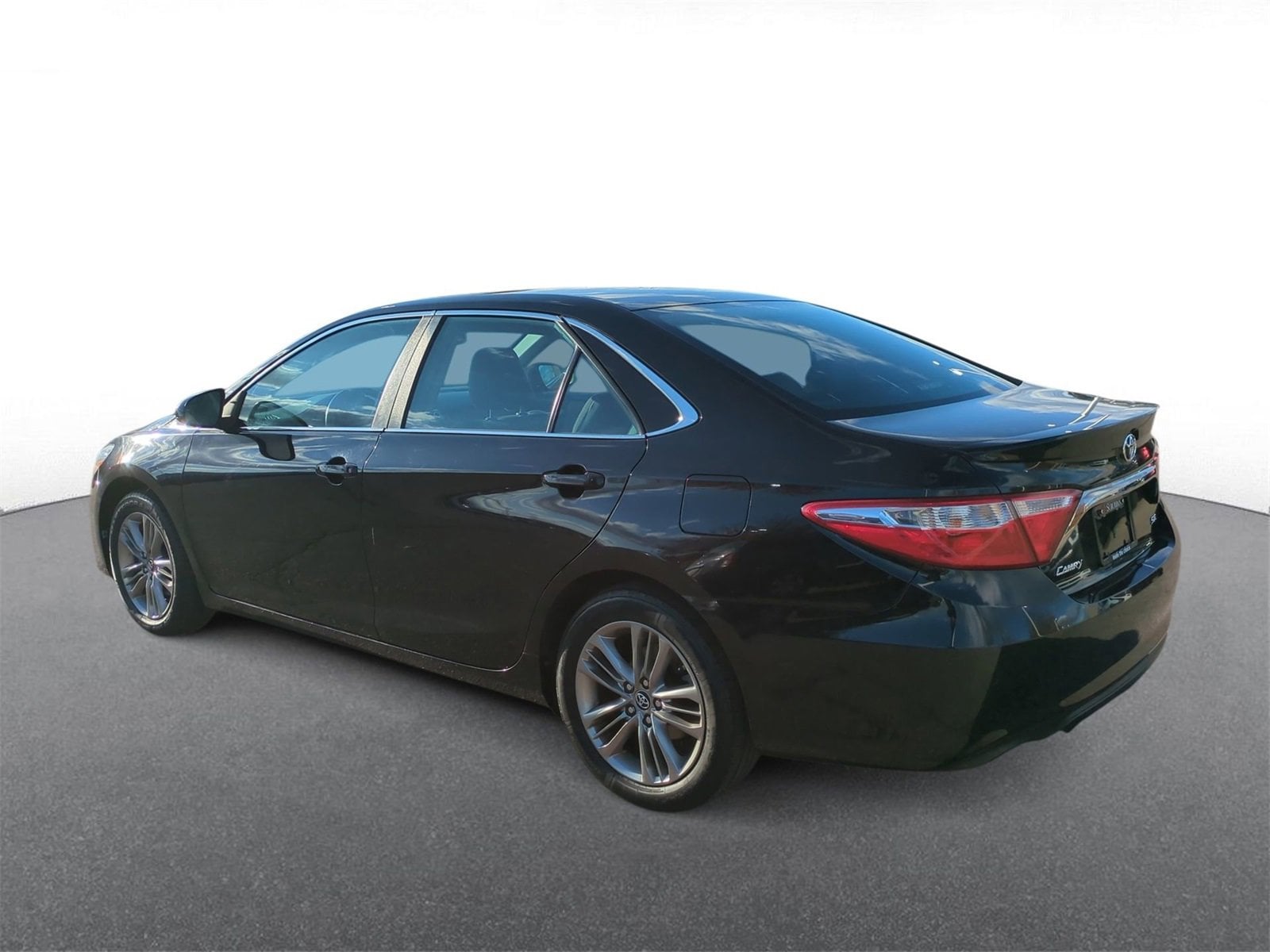 Thumbnail: 2016 Toyota Camry - 6
