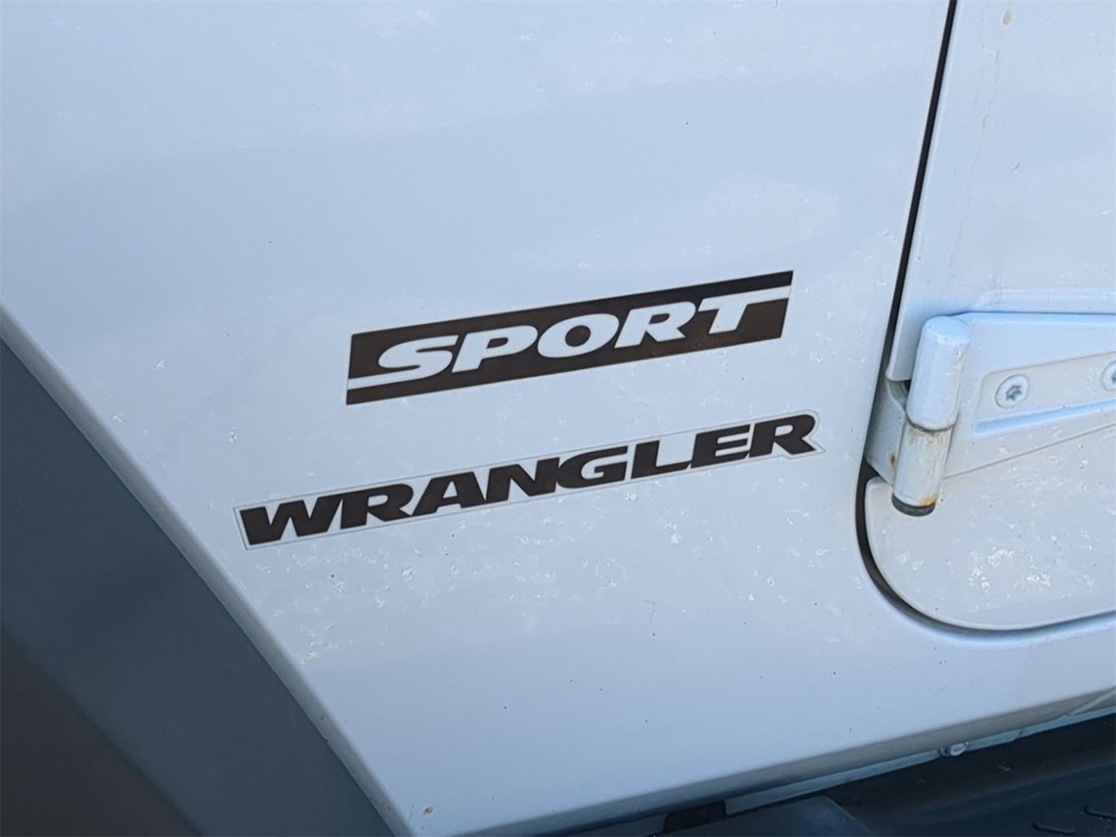 Thumbnail: 2015 Jeep Wrangler - 13