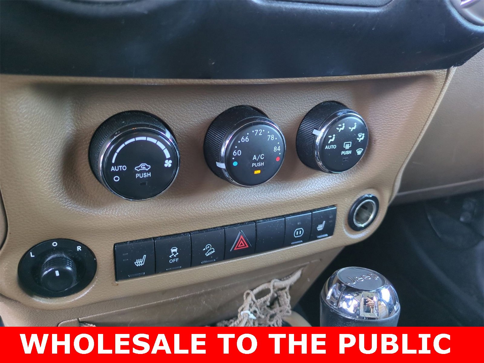 Thumbnail: 2012 Jeep Wrangler - 28