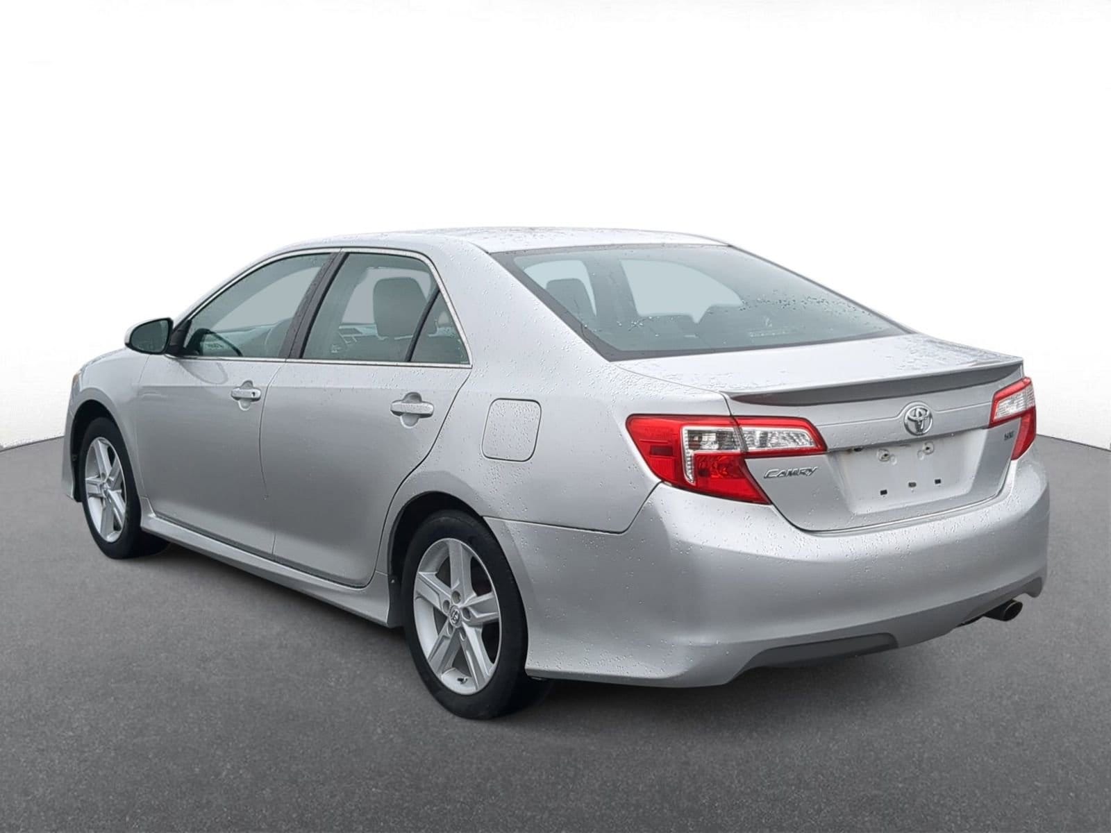 Thumbnail: 2014 Toyota Camry - 6