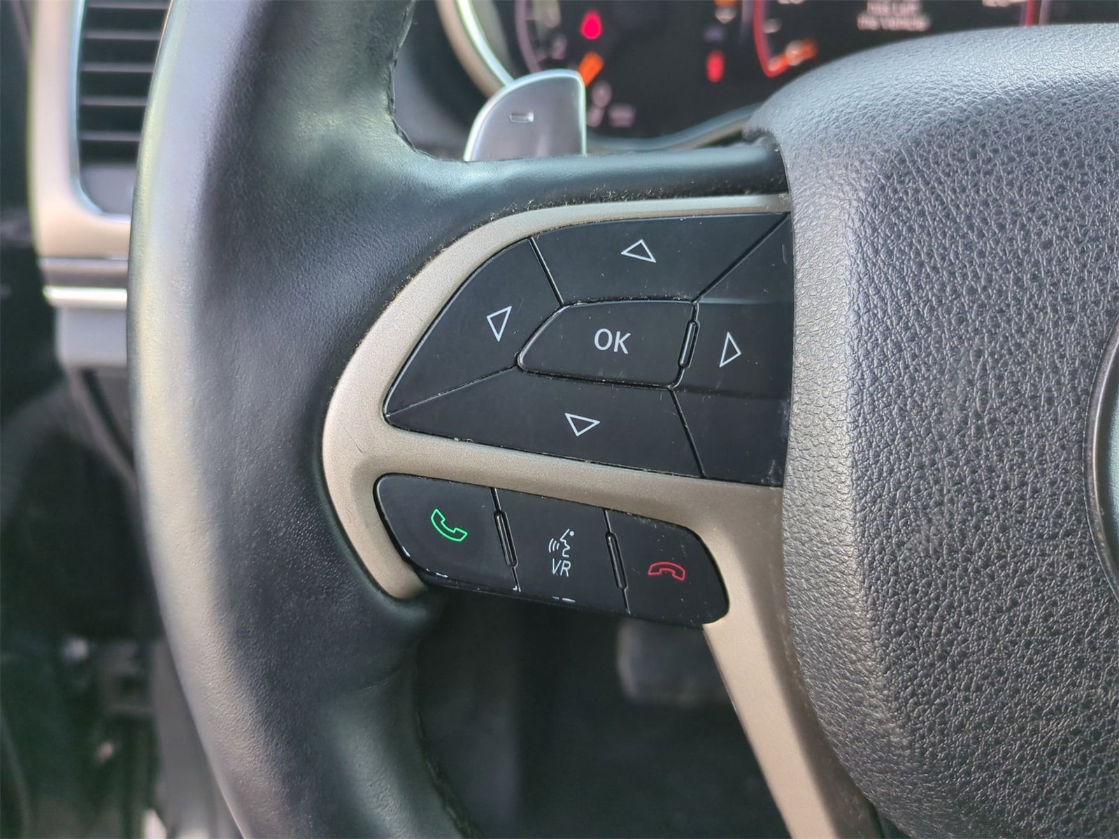 Thumbnail: 2014 Jeep Grand Cherokee - 23