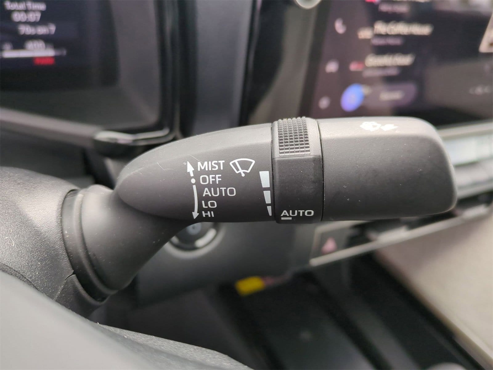 Thumbnail: 2025 Toyota Camry - 25