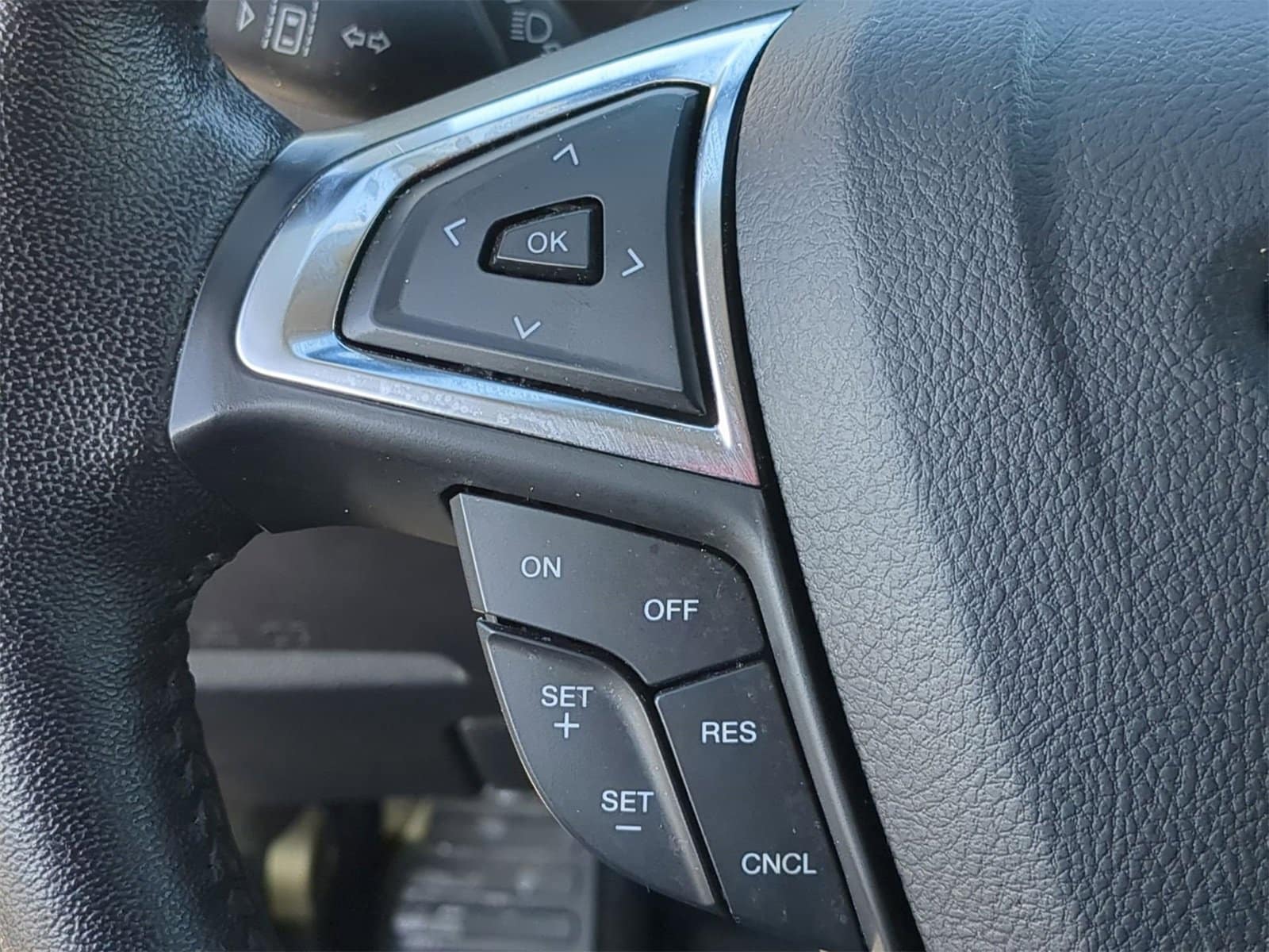 Thumbnail: 2021 Ford Edge - 30