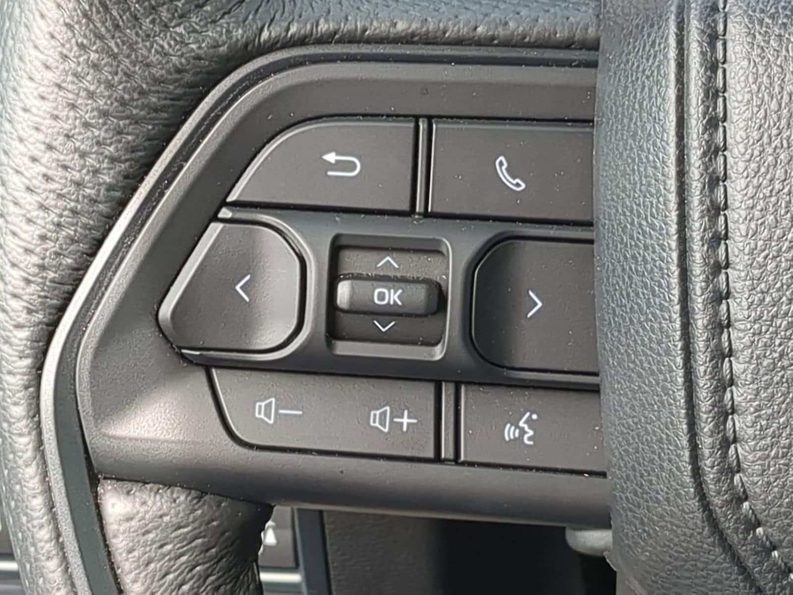 Thumbnail: 2025 Toyota Tundra - 23