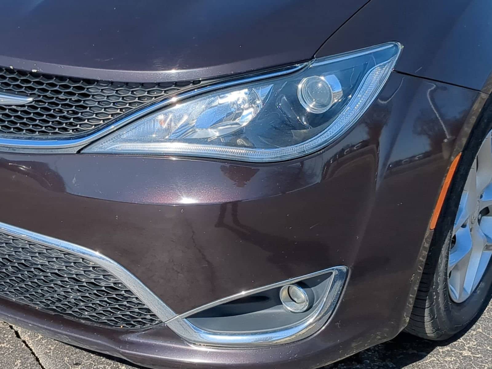 Thumbnail: 2018 Chrysler Pacifica - 11