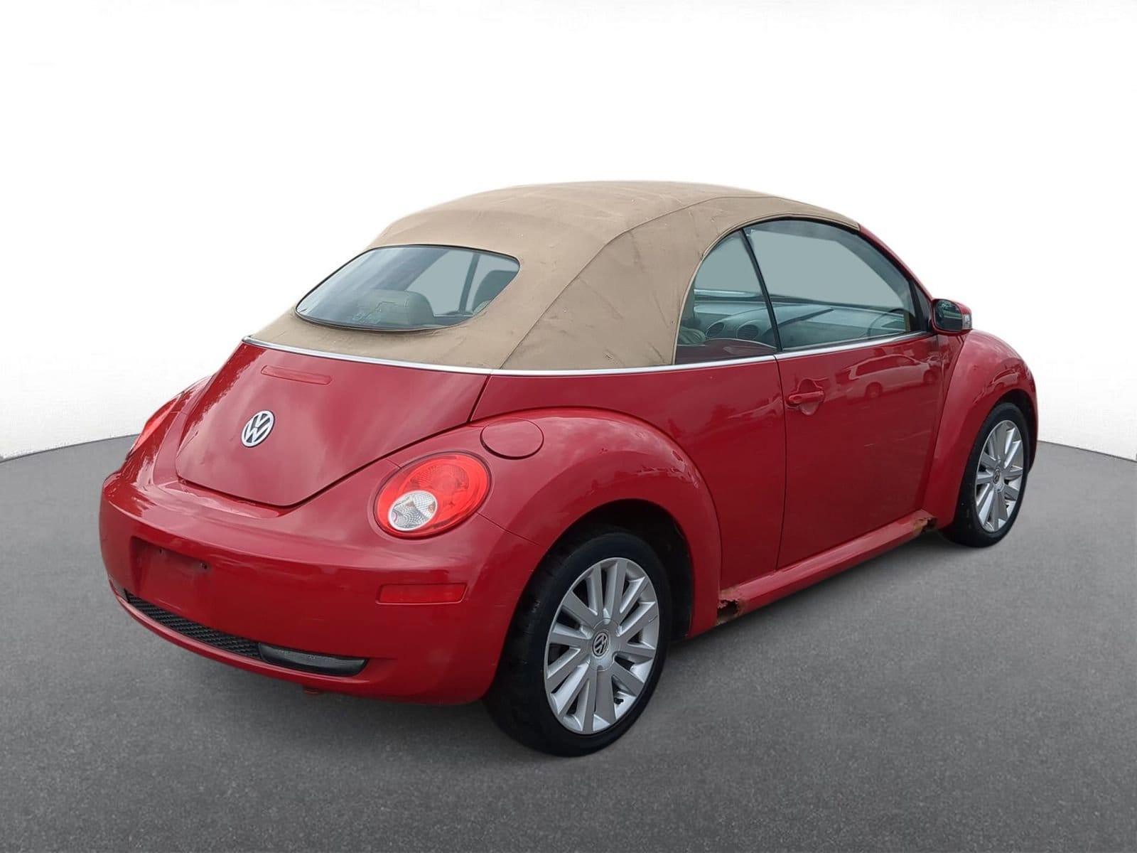 Thumbnail: 2008 Volkswagen New Beetle - 8
